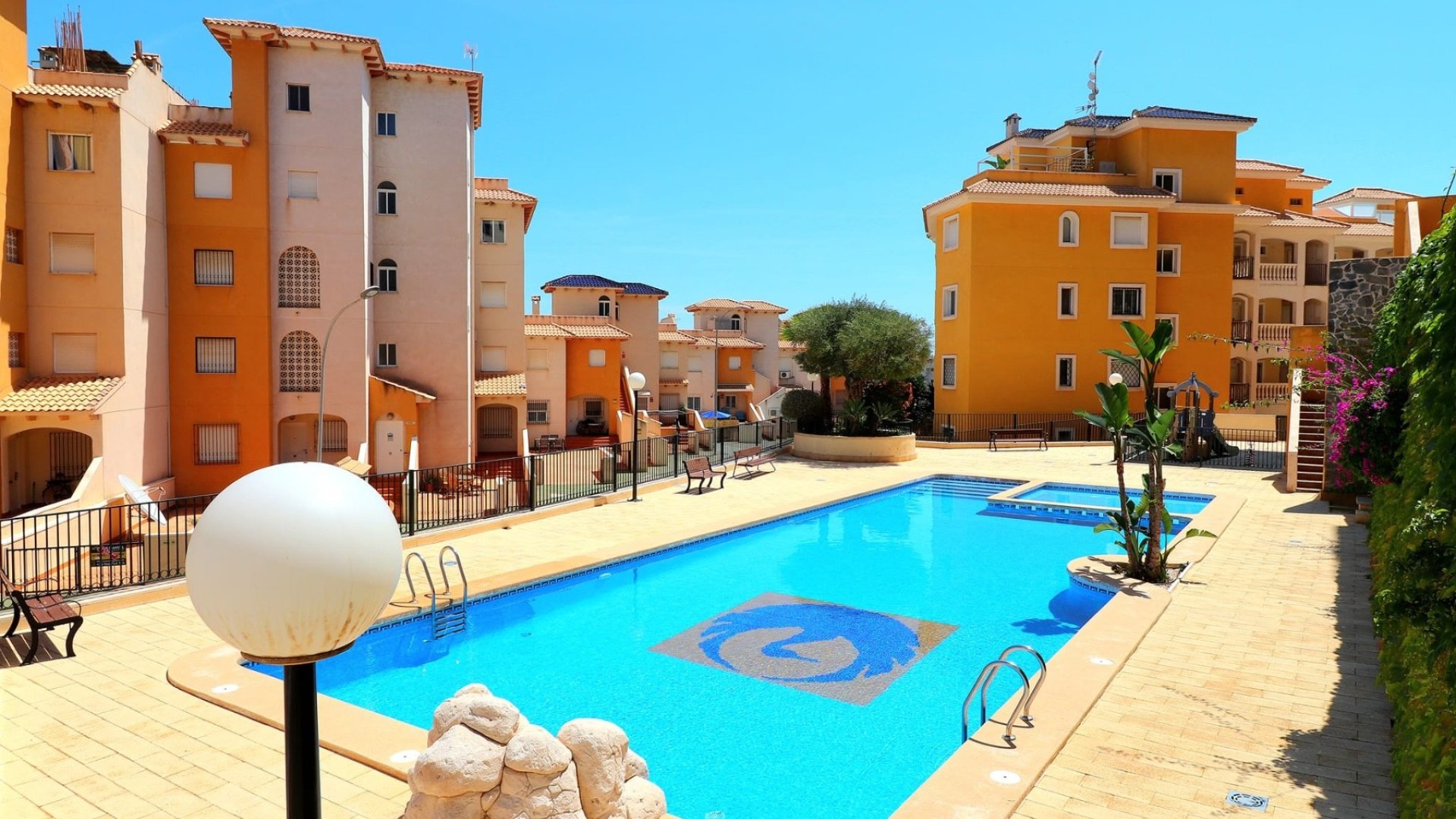Resale - Apartments -
Orihuela Costa - Campoamor