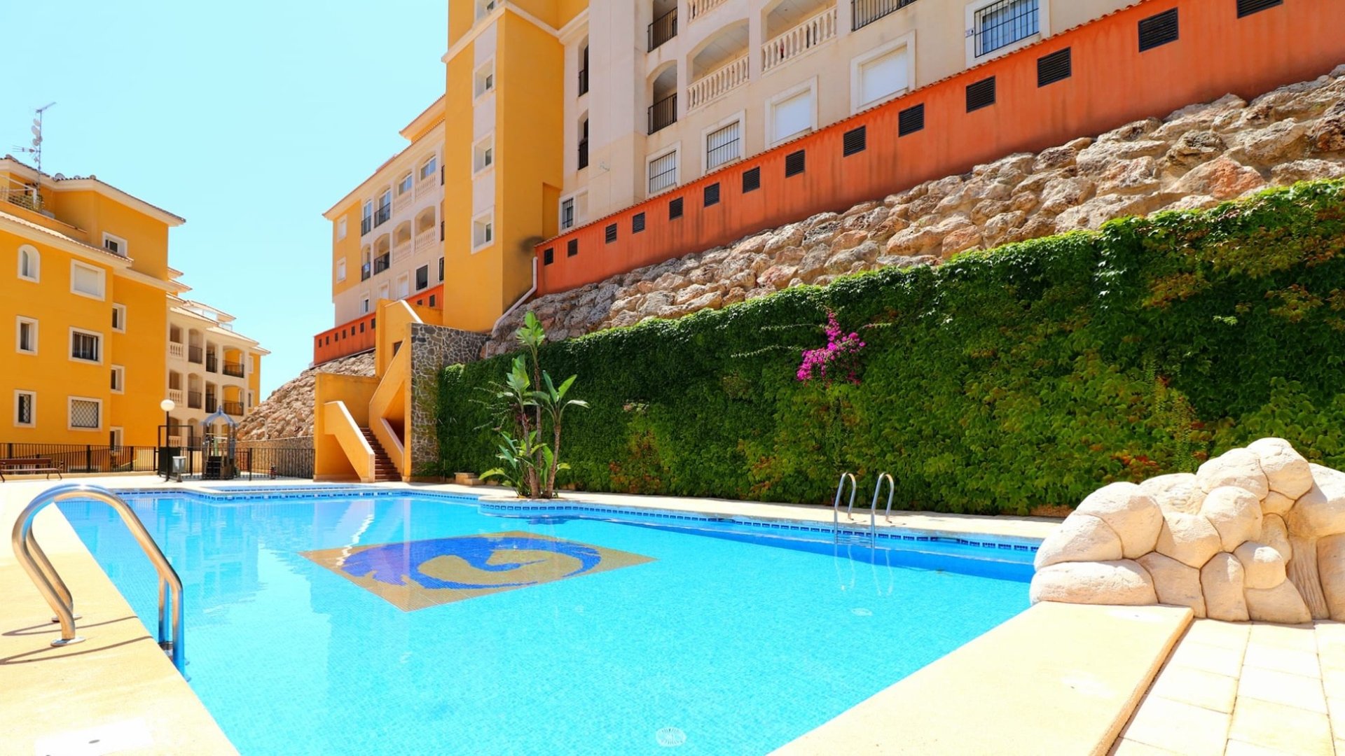 Resale - Apartments -
Orihuela Costa - Campoamor