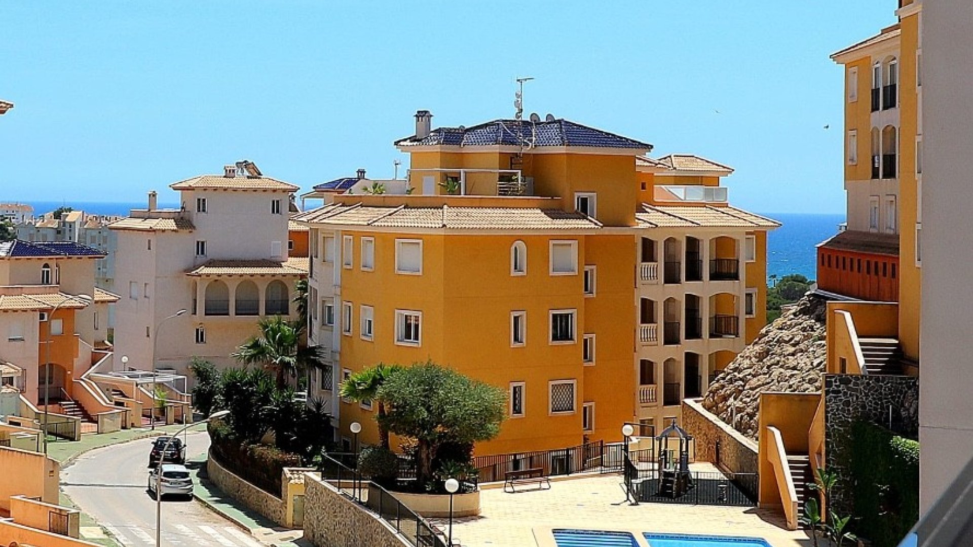 Resale - Apartments -
Orihuela Costa - Campoamor