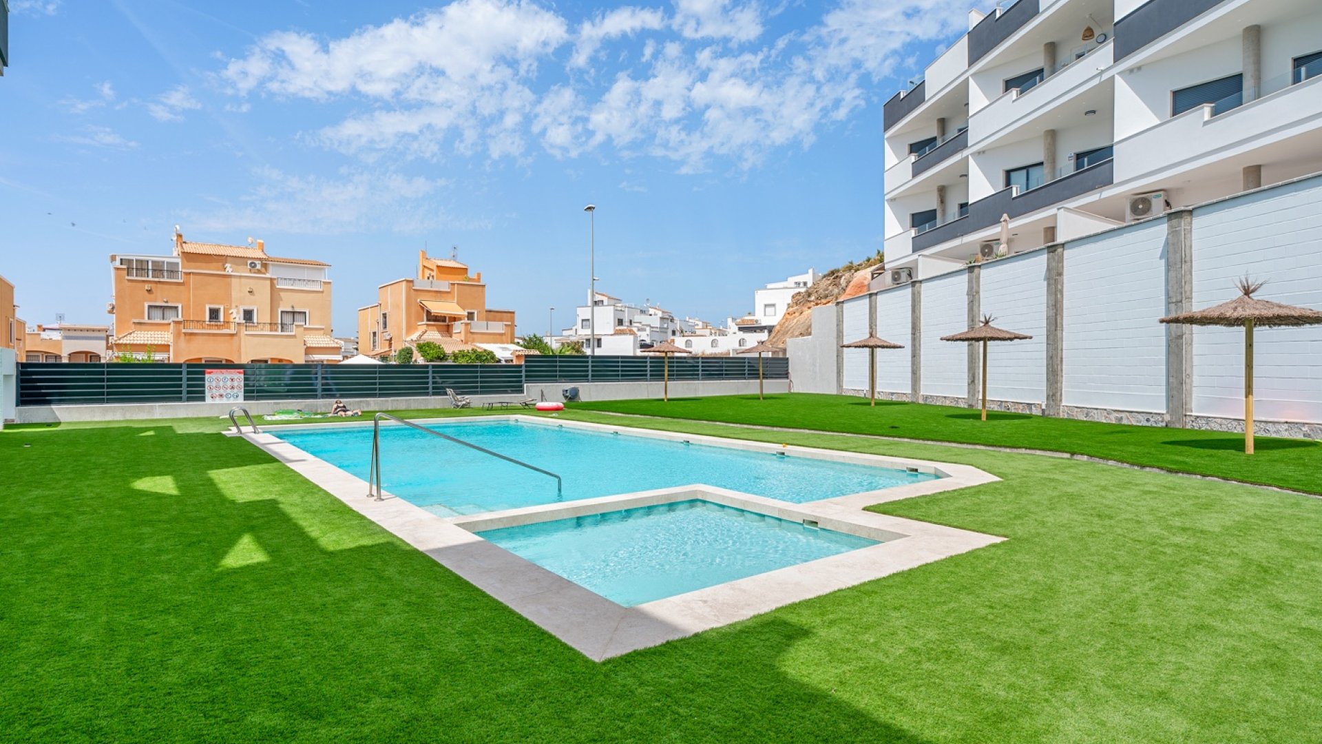 Resale - Apartments -
Orihuela Costa - Costa Blanca South