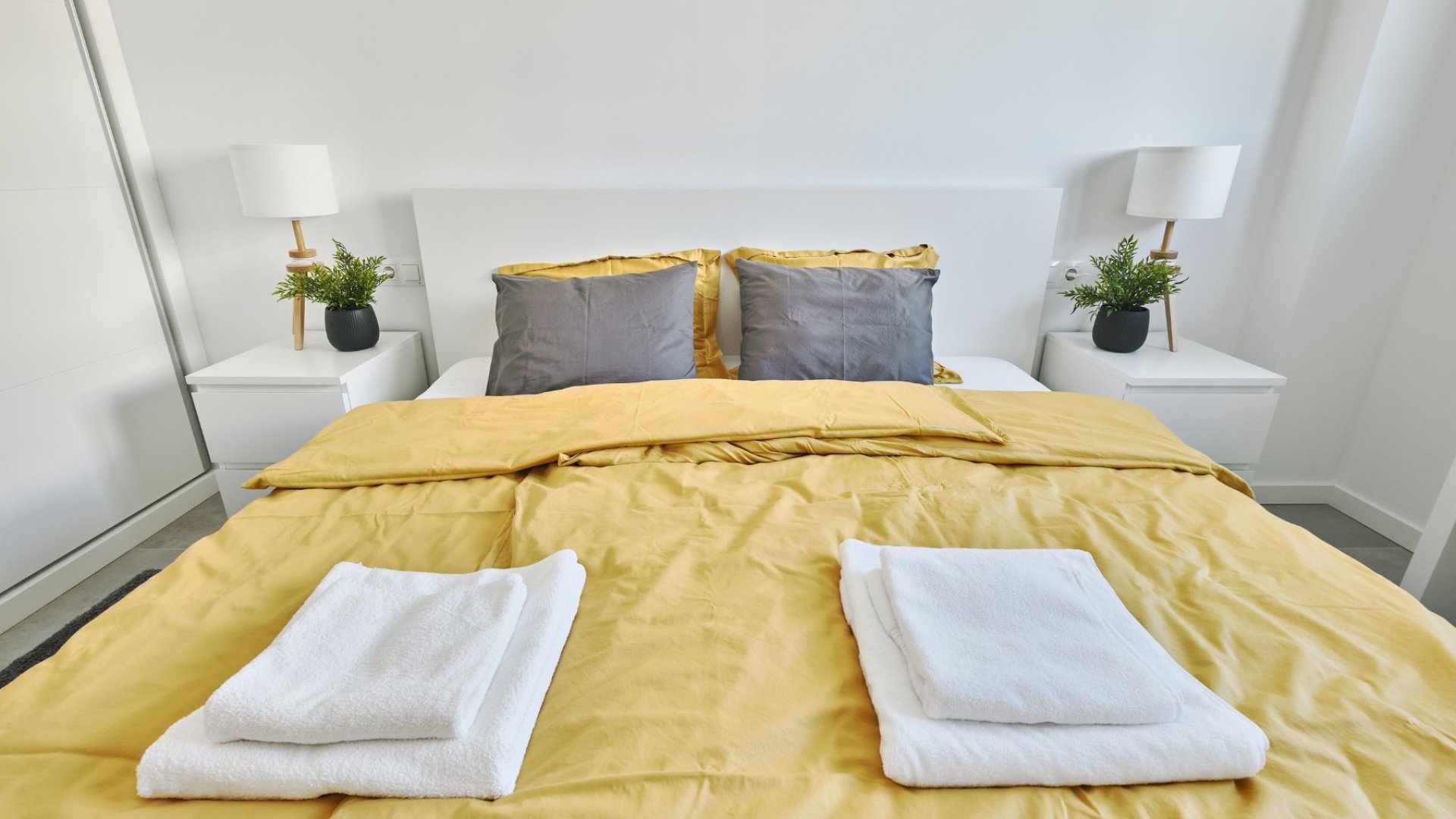 Resale - Apartments -
Orihuela Costa - Dehesa de campoamor