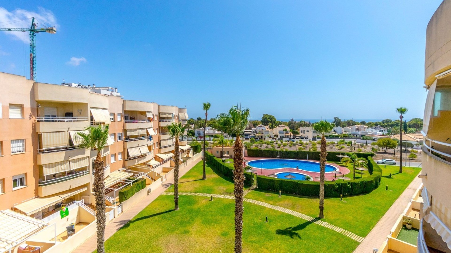 Resale - Apartments -
Orihuela Costa - Dehesa de campoamor