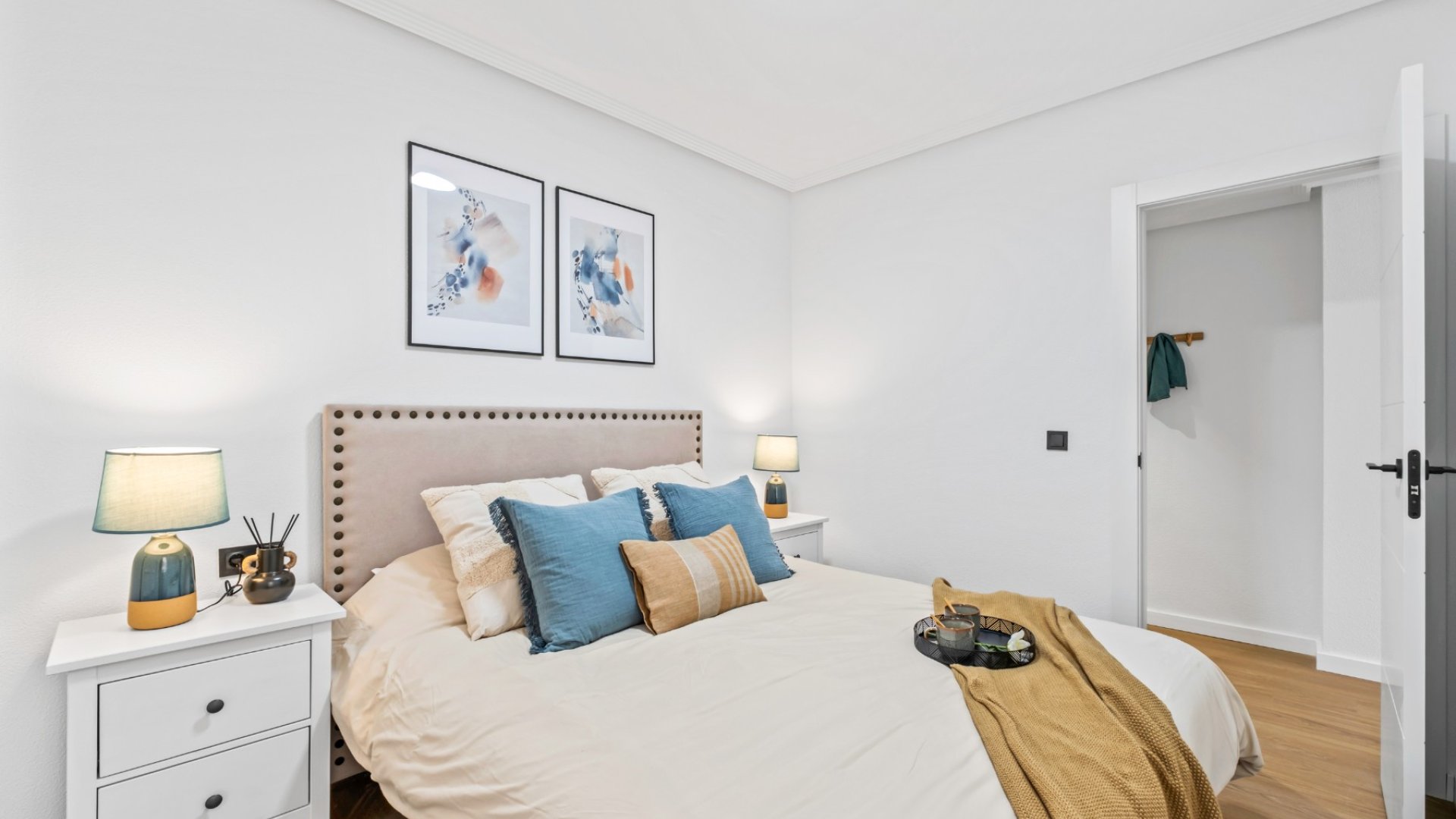 Resale - Apartments -
Orihuela Costa - La Florida