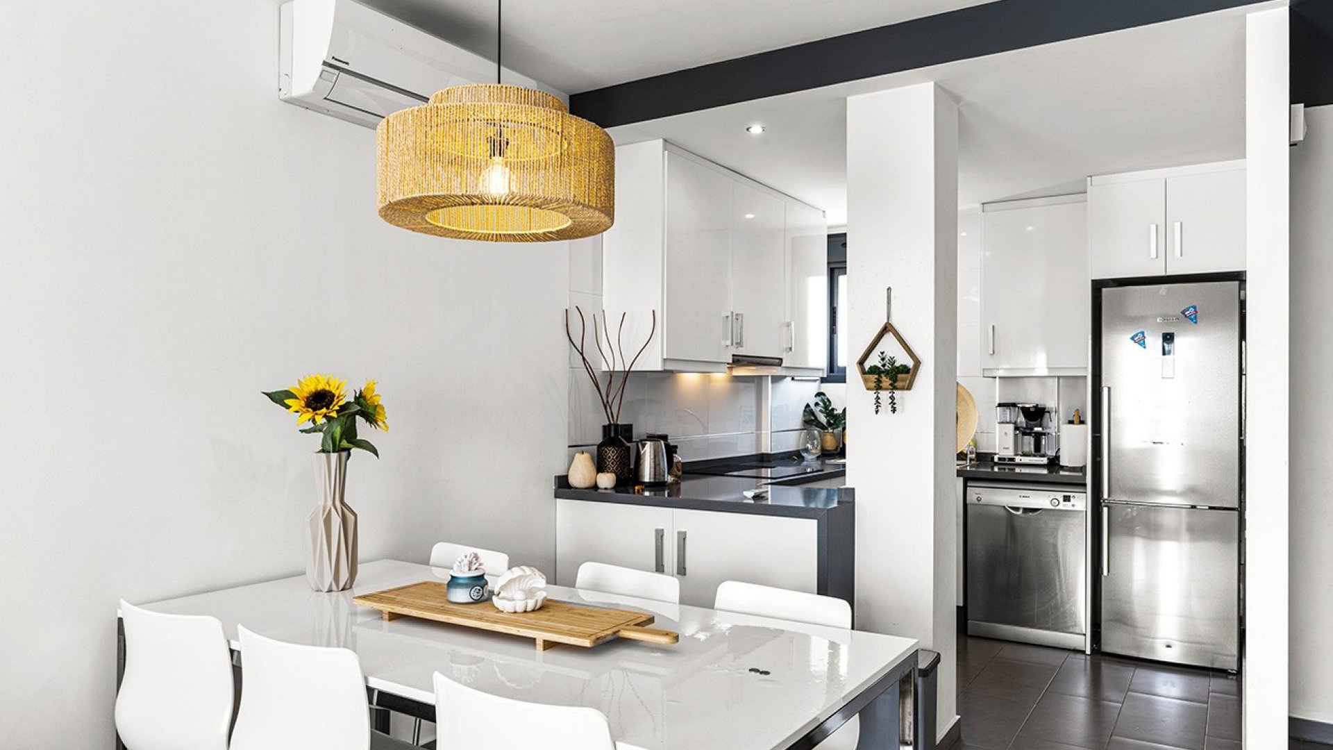 Resale - Apartments -
Orihuela Costa - La Zenia