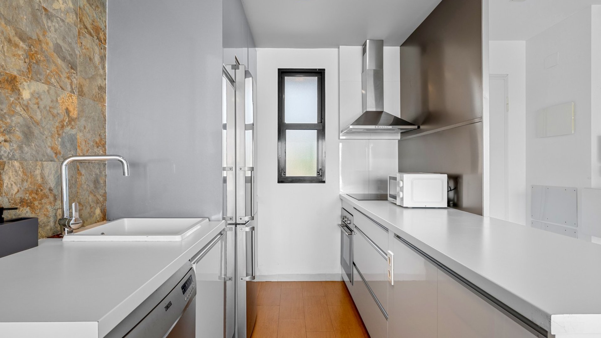 Resale - Apartments -
Orihuela Costa - La Zenia