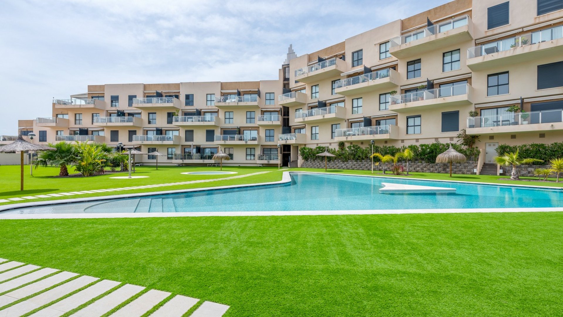 Resale - Apartments -
Orihuela Costa - La Zenia