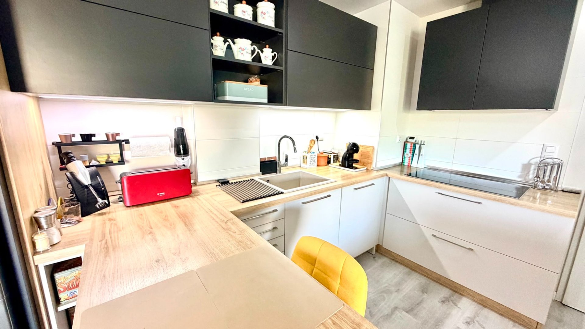 Resale - Apartments -
Orihuela Costa - La Zenia
