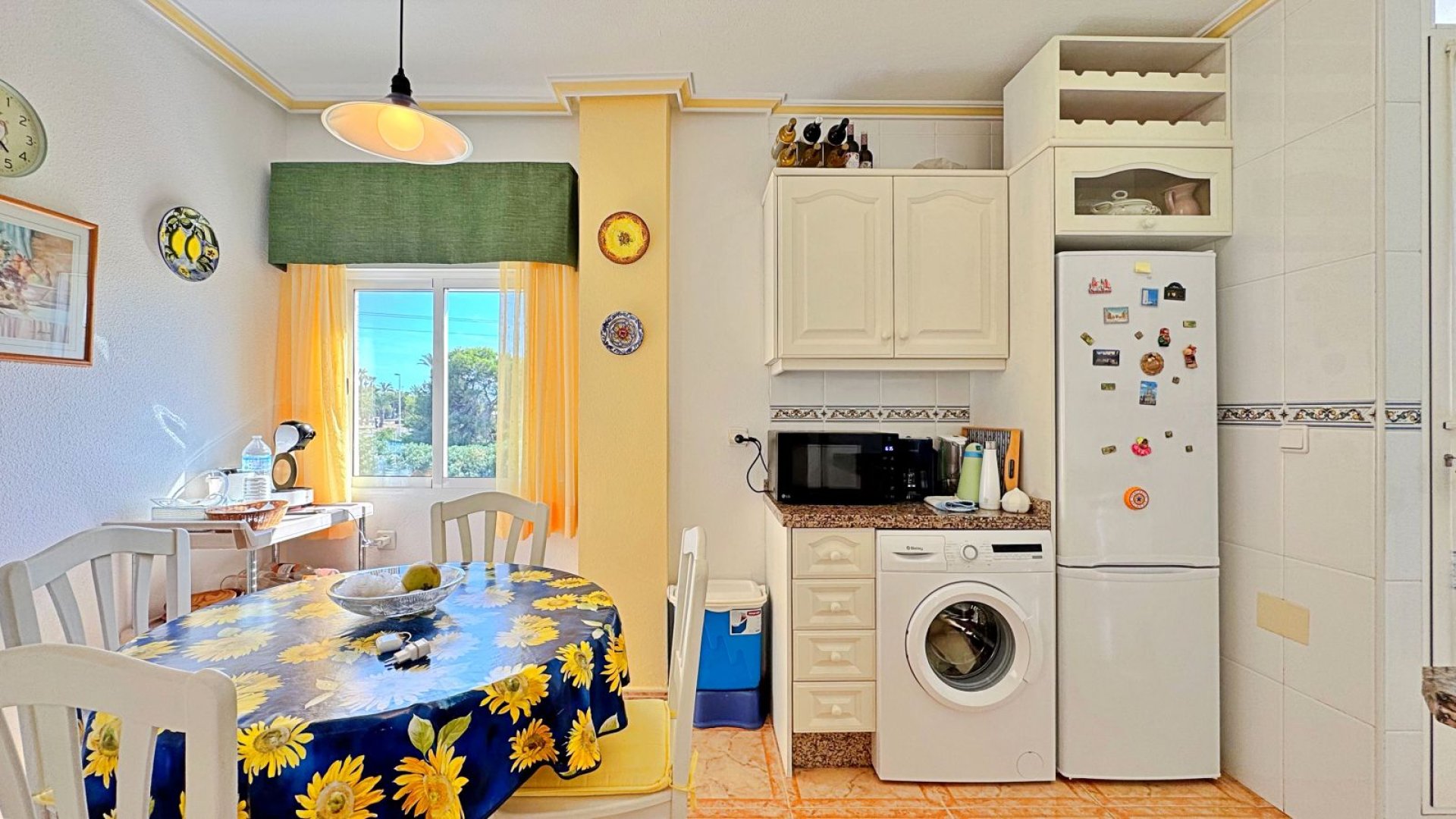 Resale - Apartments -
Orihuela Costa - La Zenia