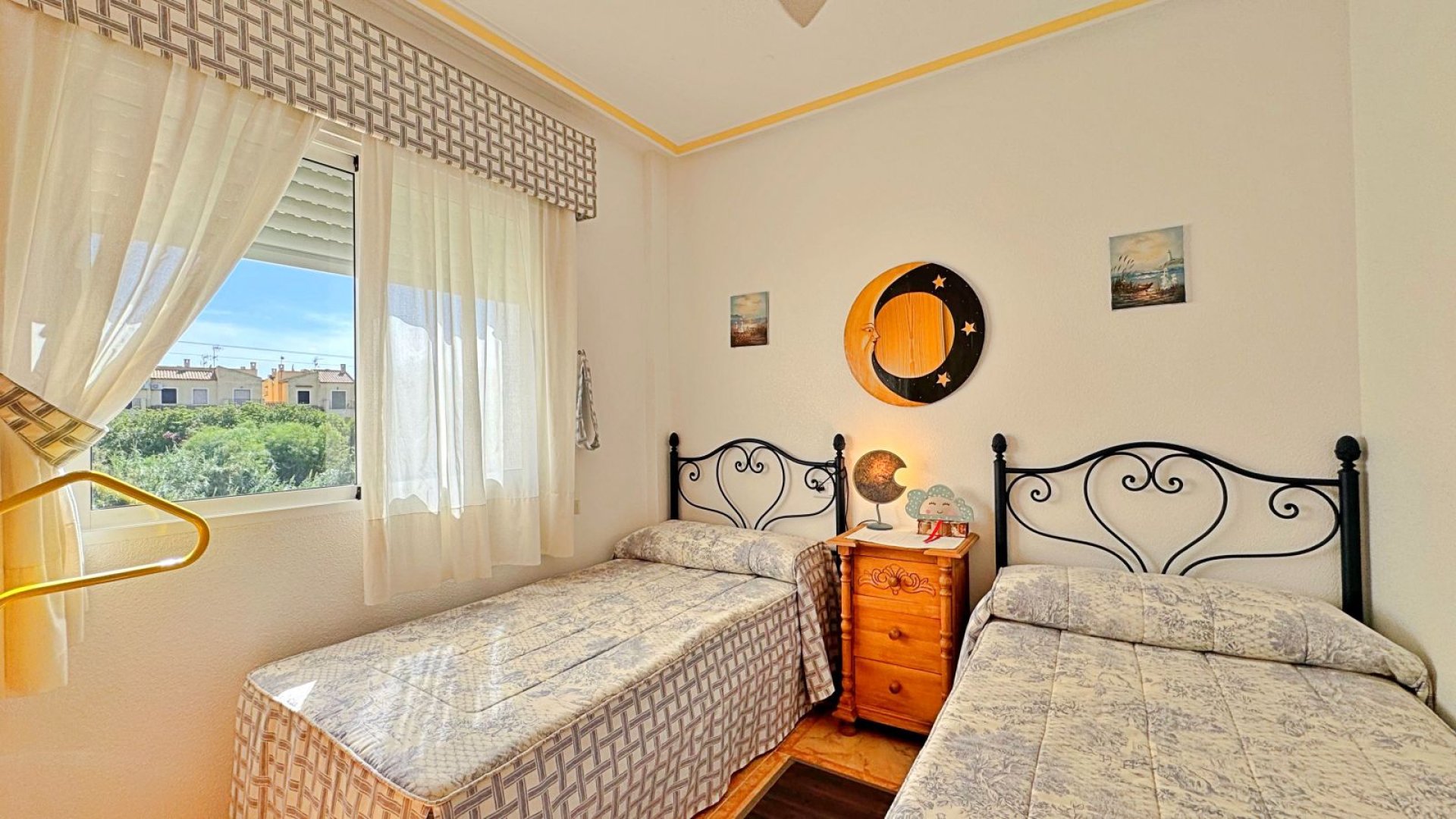 Resale - Apartments -
Orihuela Costa - La Zenia