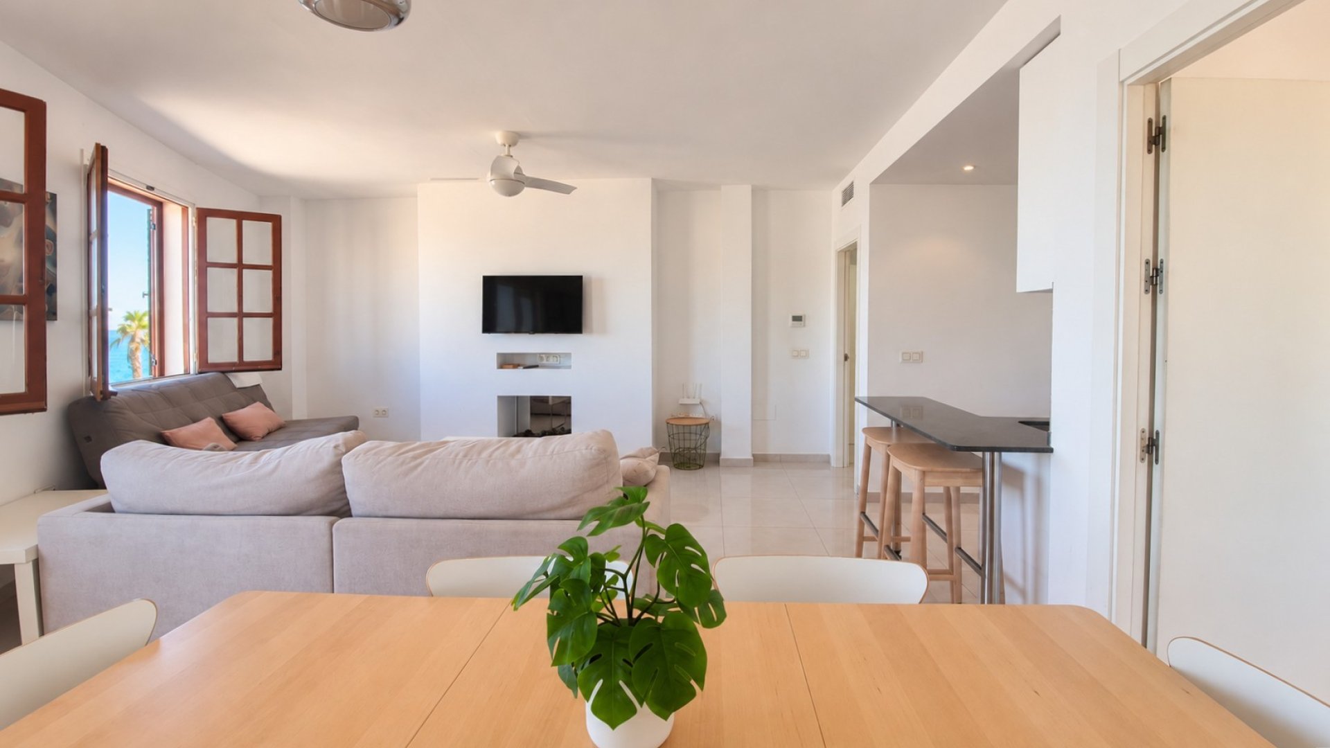 Resale - Apartments -
Orihuela Costa - La Zenia