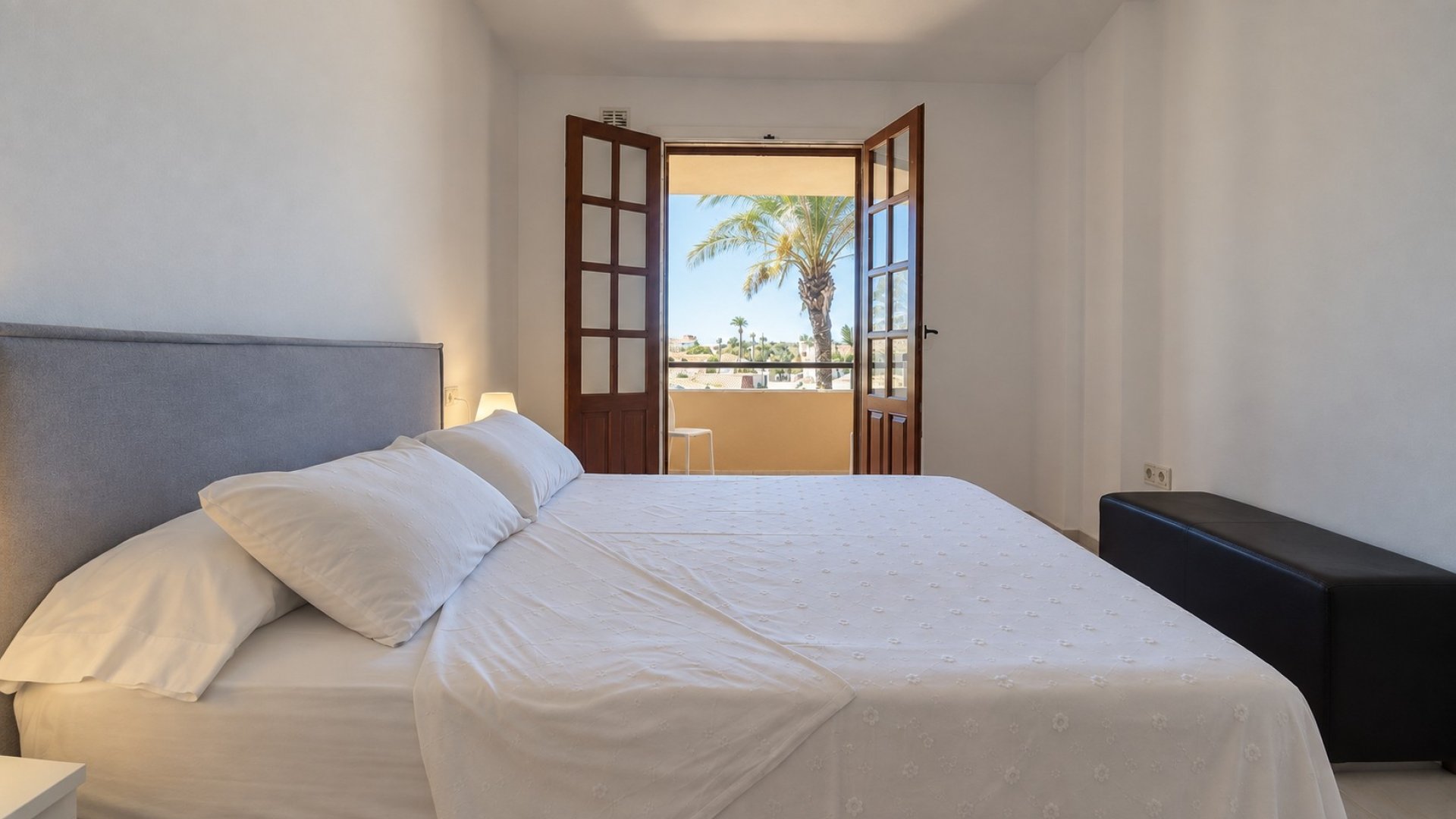 Resale - Apartments -
Orihuela Costa - La Zenia