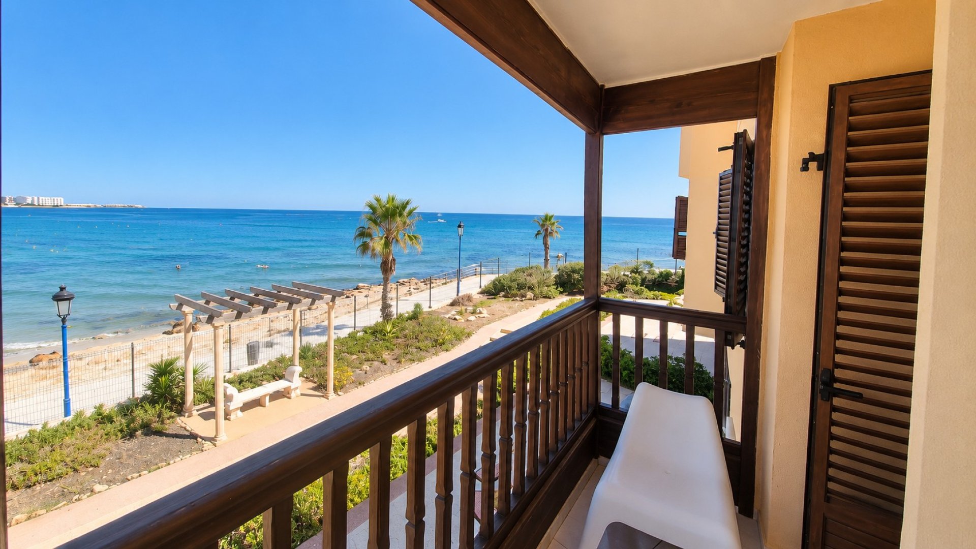 Resale - Apartments -
Orihuela Costa - La Zenia