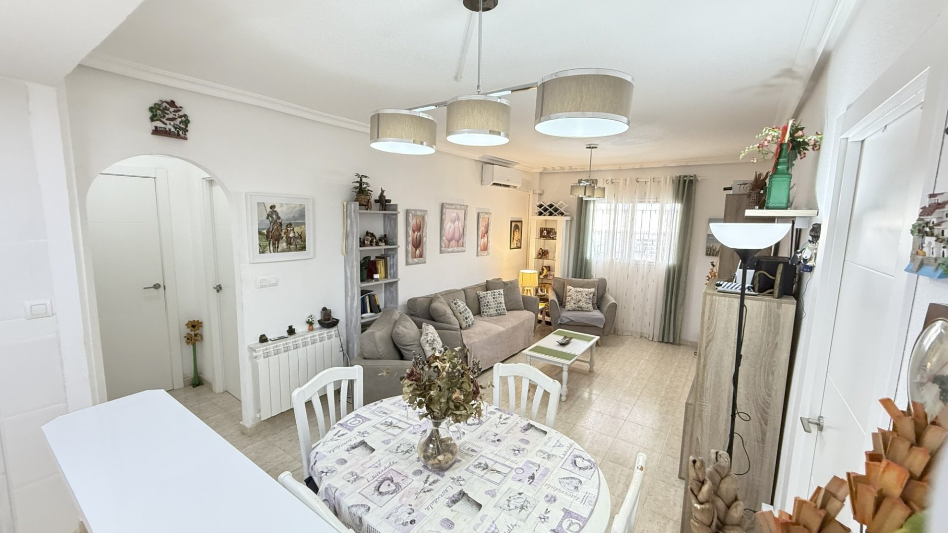 Resale - Apartments -
Orihuela Costa - La Zenia