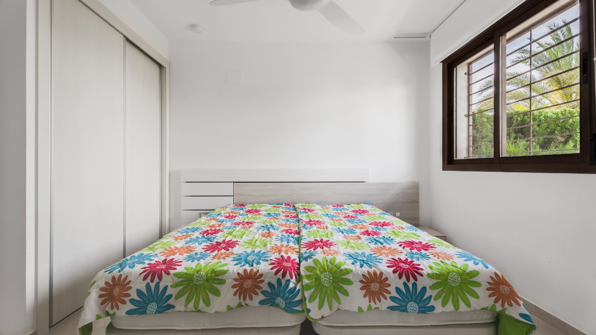 Resale - Apartments -
Orihuela Costa - La Zenia