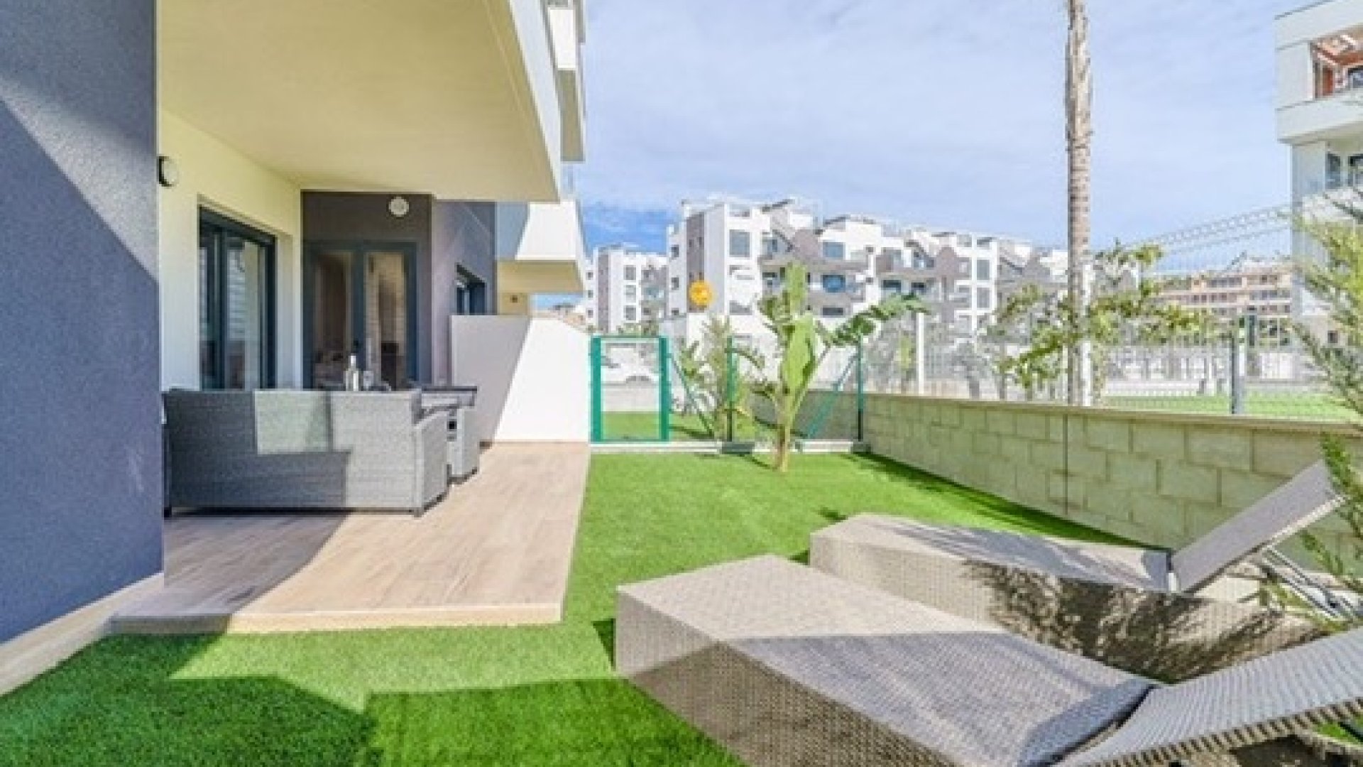 Resale - Apartments -
Orihuela Costa - Las Filipinas
