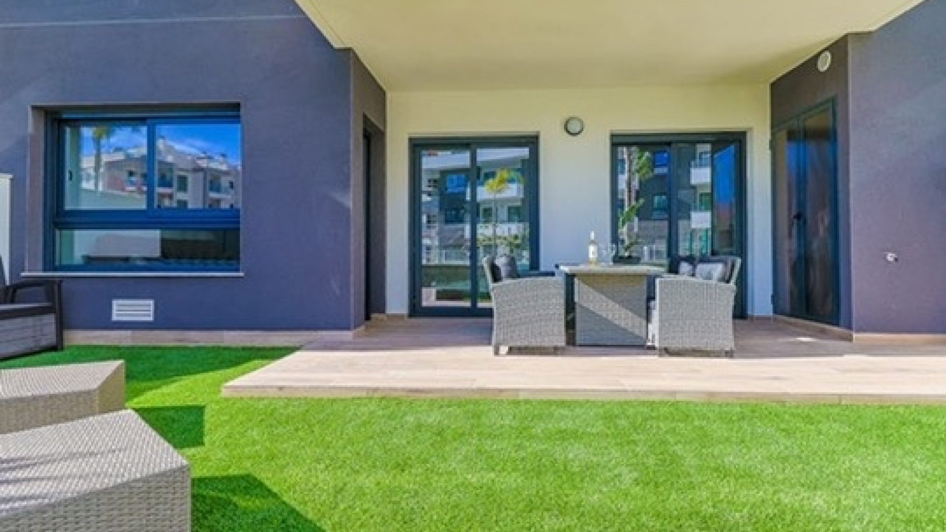 Resale - Apartments -
Orihuela Costa - Las Filipinas