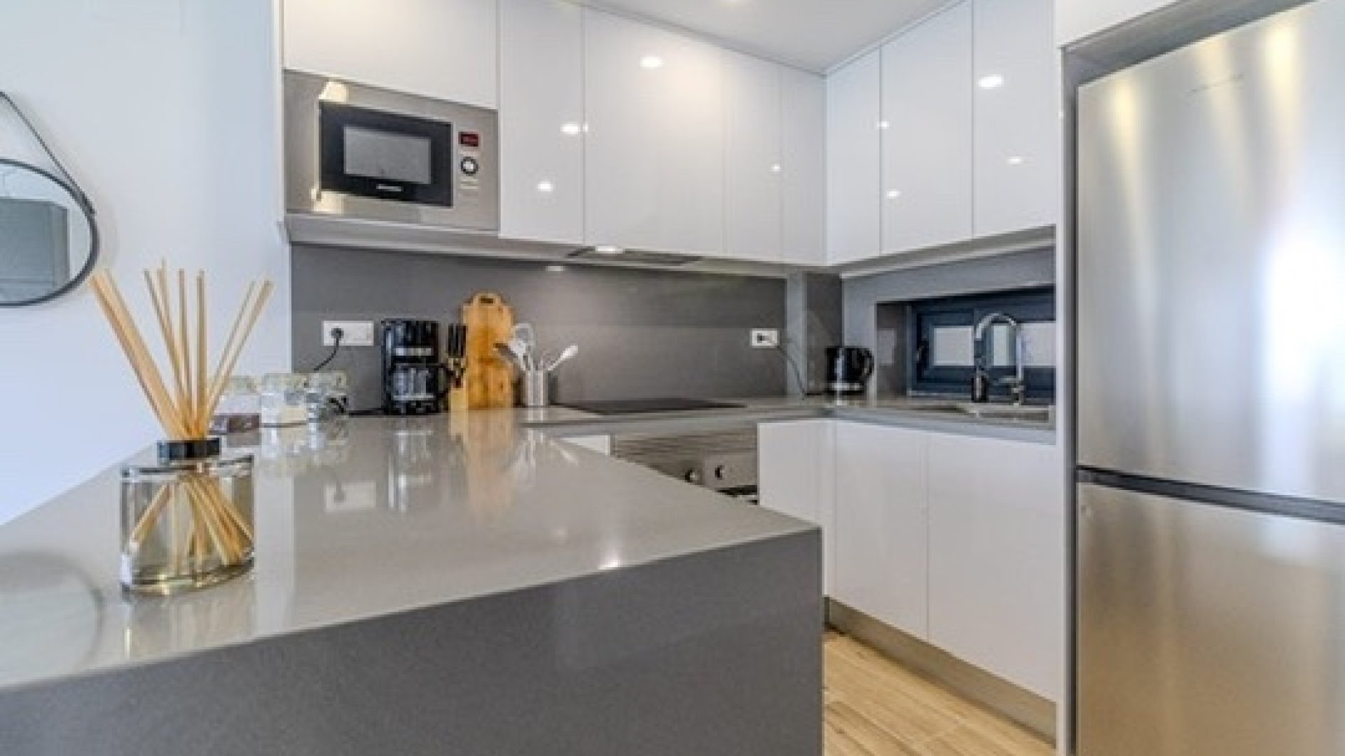Resale - Apartments -
Orihuela Costa - Las Filipinas