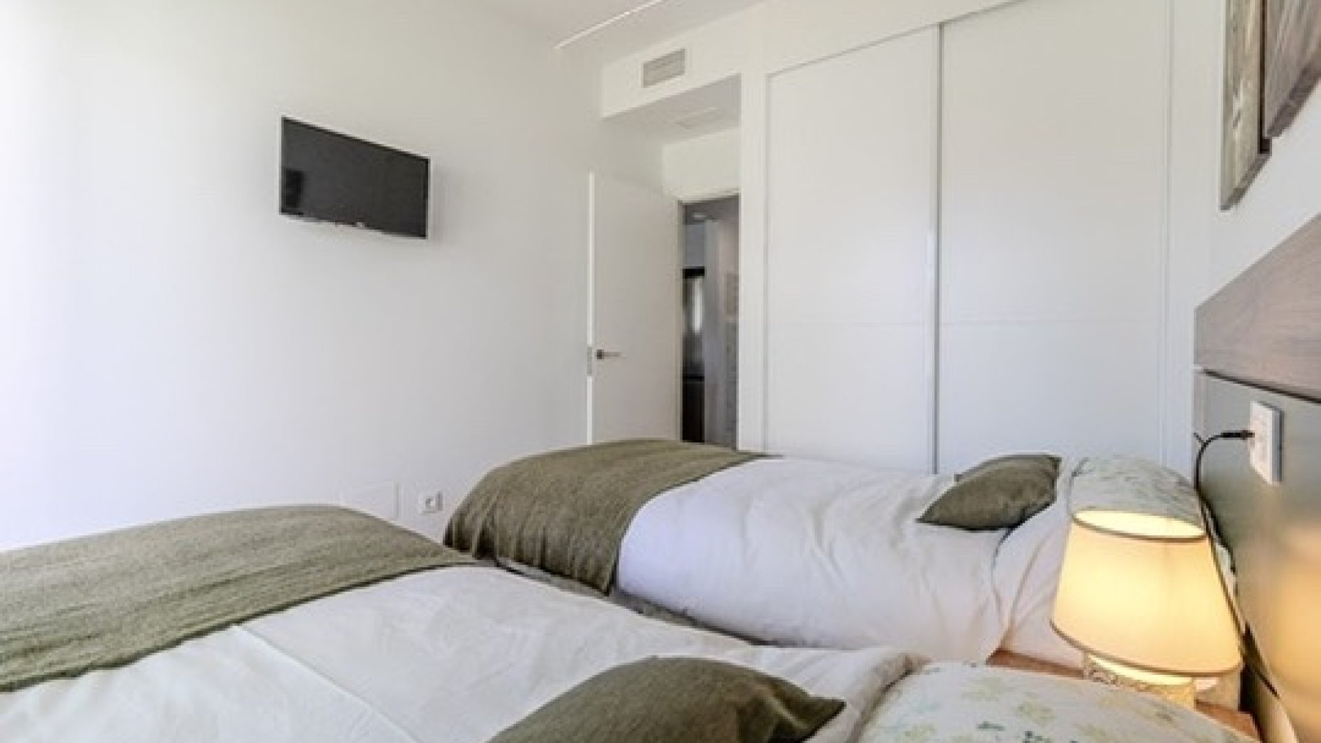 Resale - Apartments -
Orihuela Costa - Las Filipinas