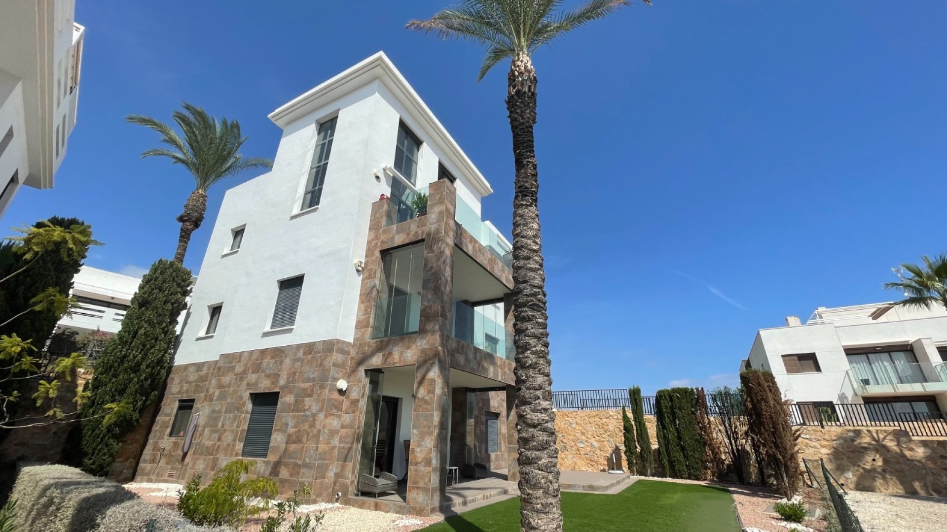 Resale - Apartments -
Orihuela Costa - Las Ramblas