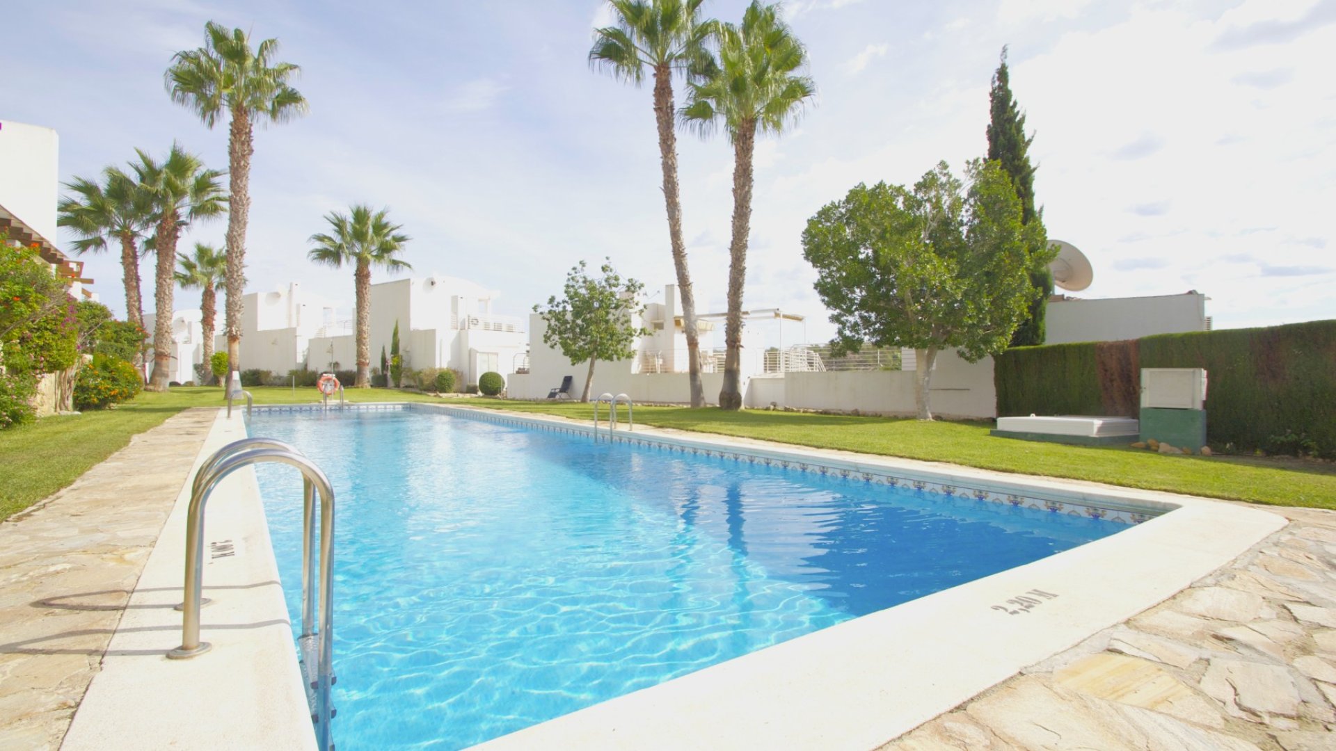 Resale - Apartments -
Orihuela Costa - Las Ramblas