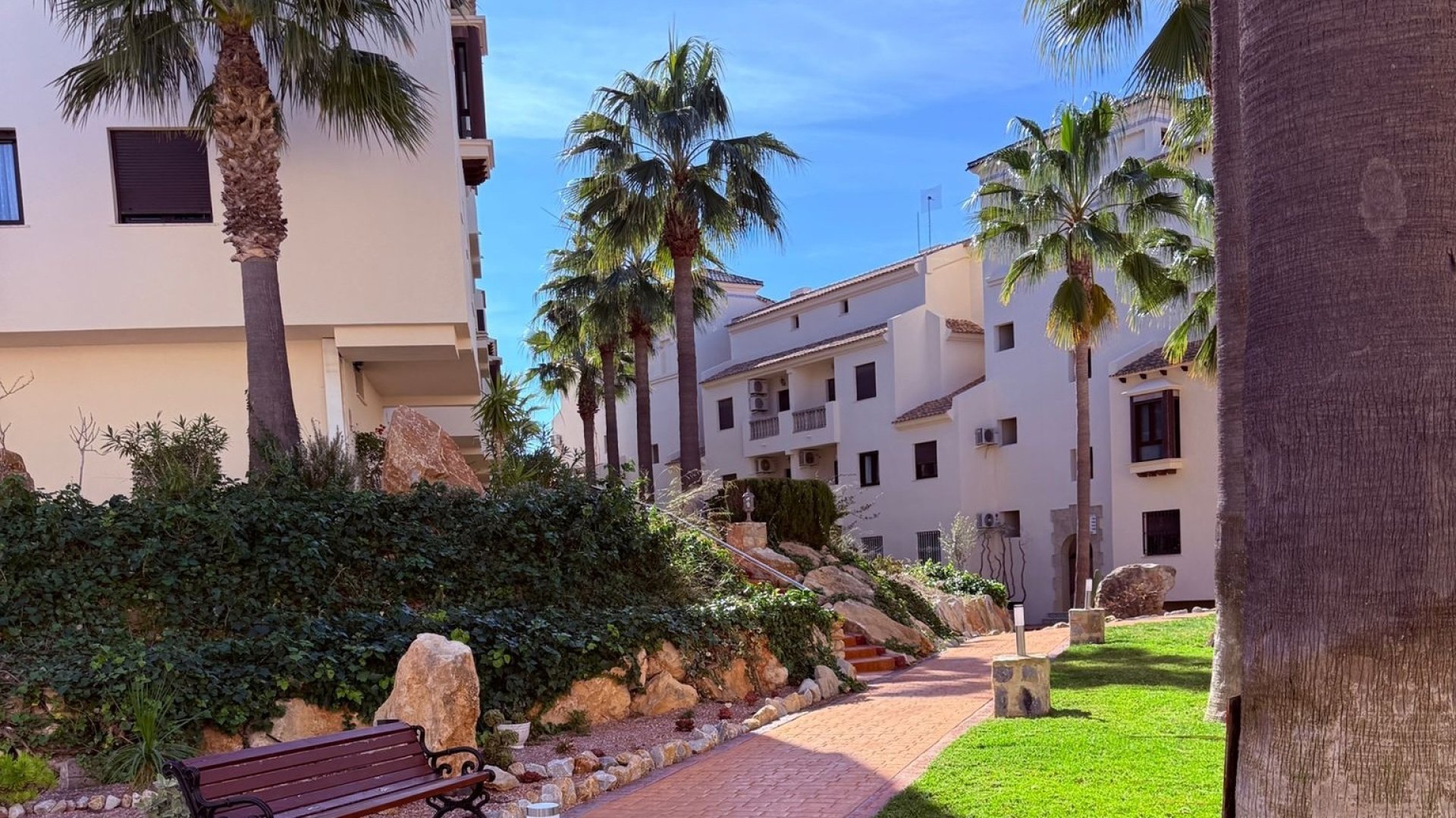 Resale - Apartments -
Orihuela Costa - Las Ramblas