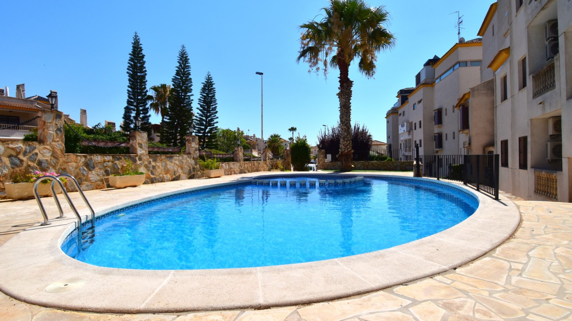 Resale - Apartments -
Orihuela Costa - Las Ramblas