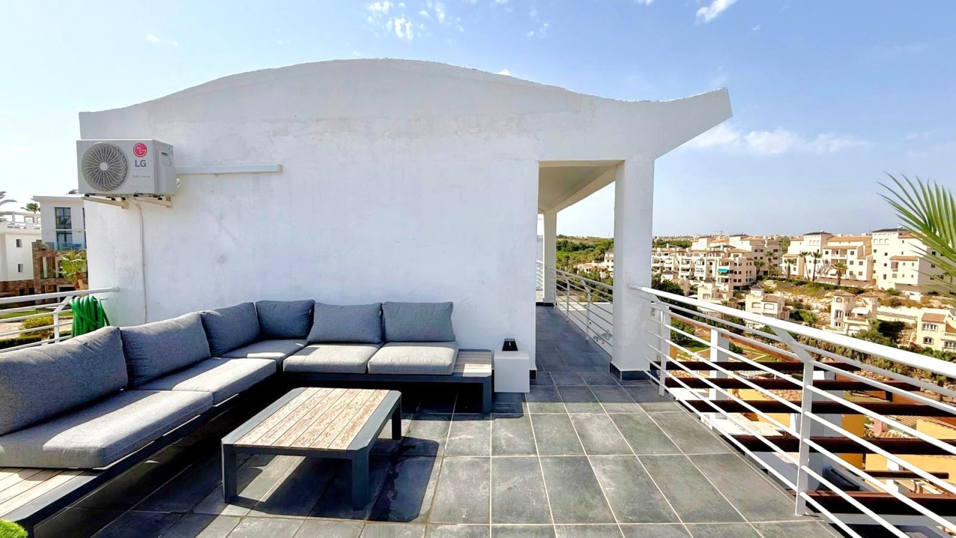 Resale - Apartments -
Orihuela Costa - Las Ramblas