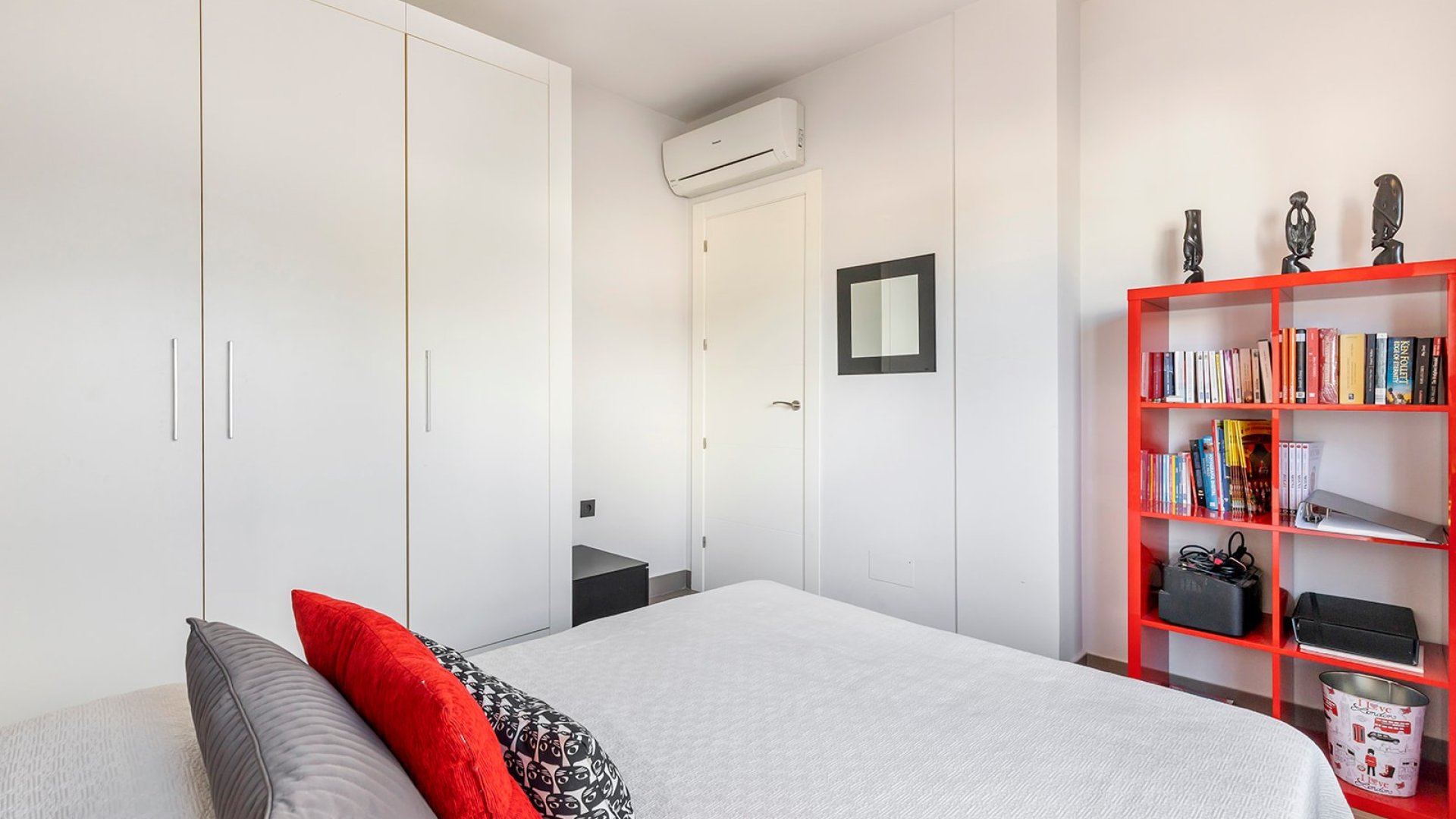 Resale - Apartments -
Orihuela Costa - Las Ramblas