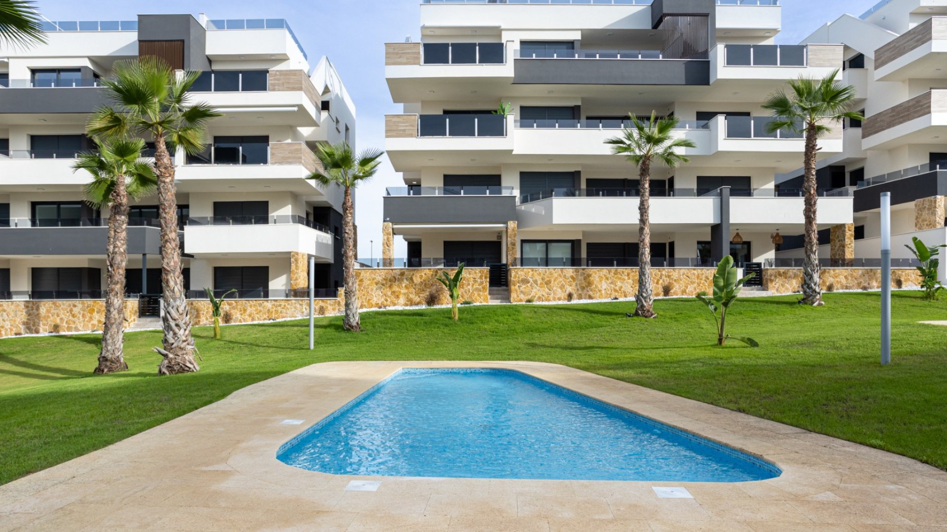 Resale - Apartments -
Orihuela Costa - Los Altos