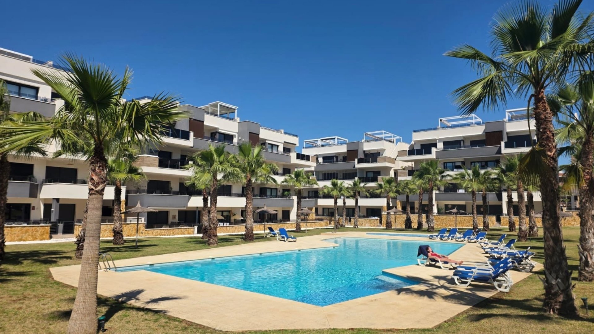 Resale - Apartments -
Orihuela Costa - Los Altos