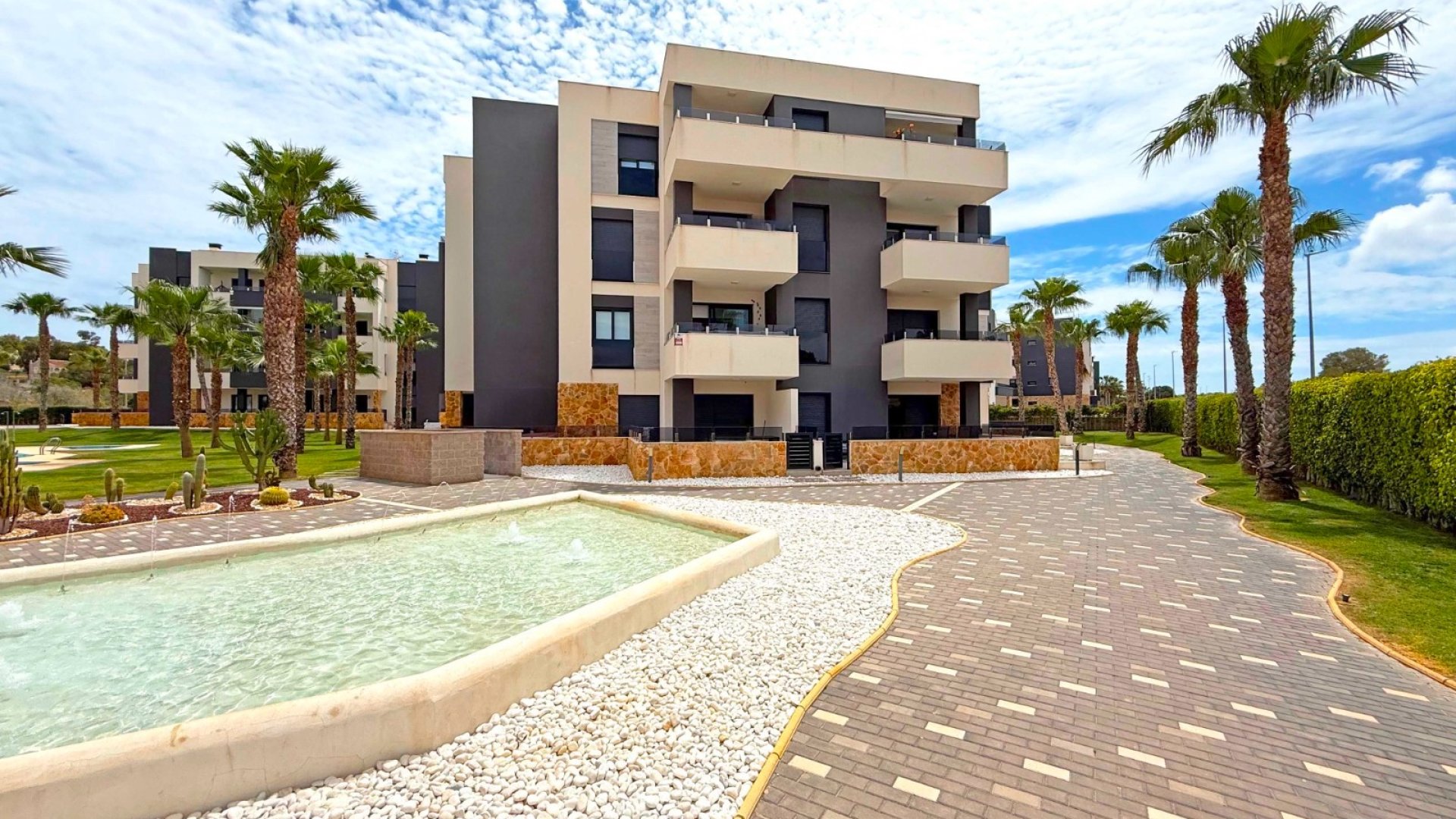 Resale - Apartments -
Orihuela Costa - Los Altos