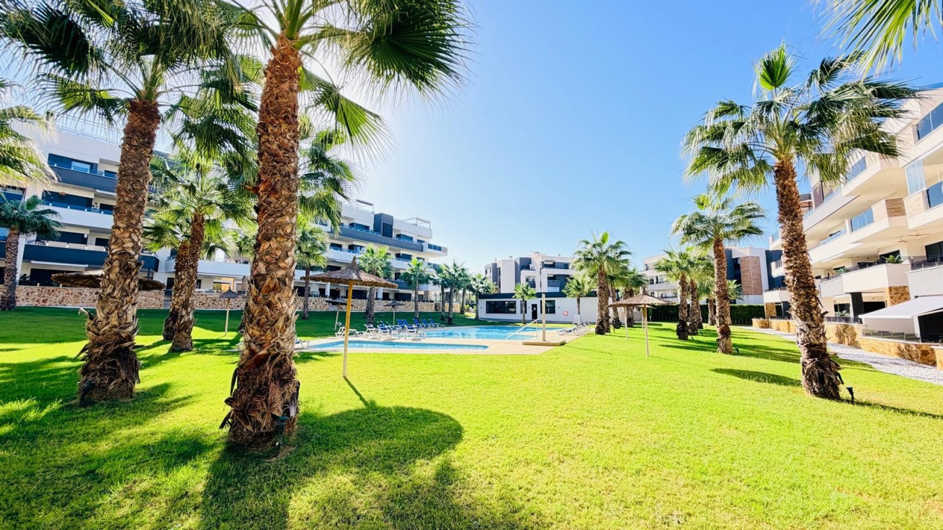 Resale - Apartments -
Orihuela Costa - Los Altos