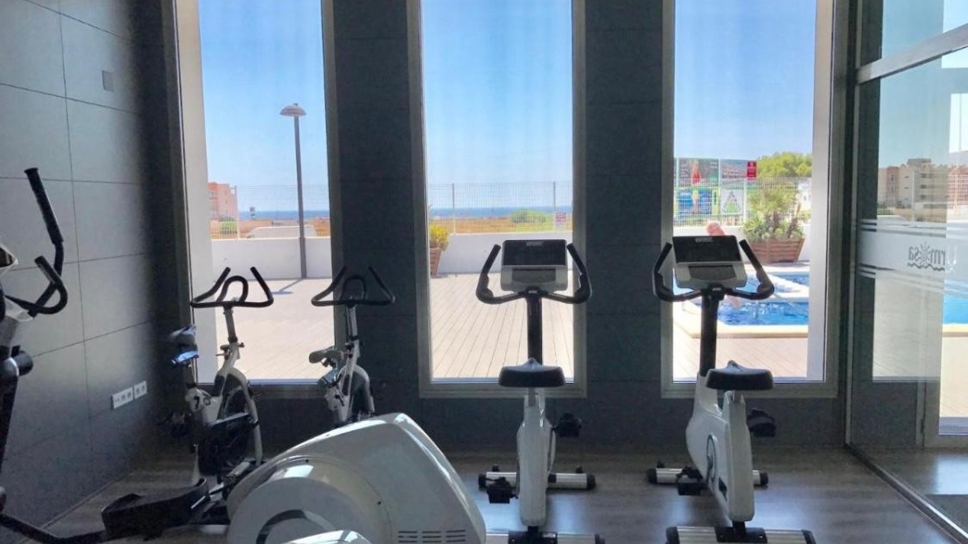 Resale - Apartments -
Orihuela Costa - Los Dolses