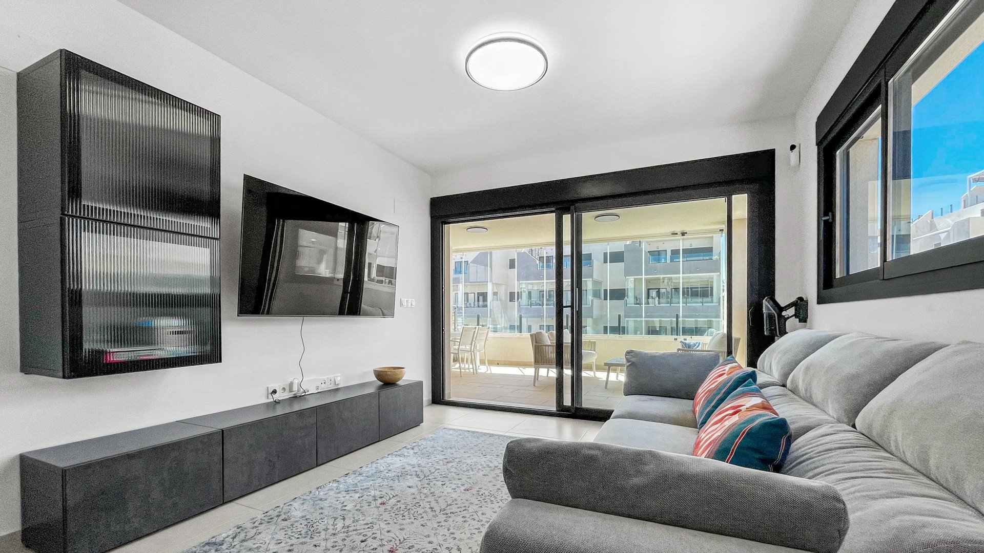 Resale - Apartments -
Orihuela Costa - Los Dolses