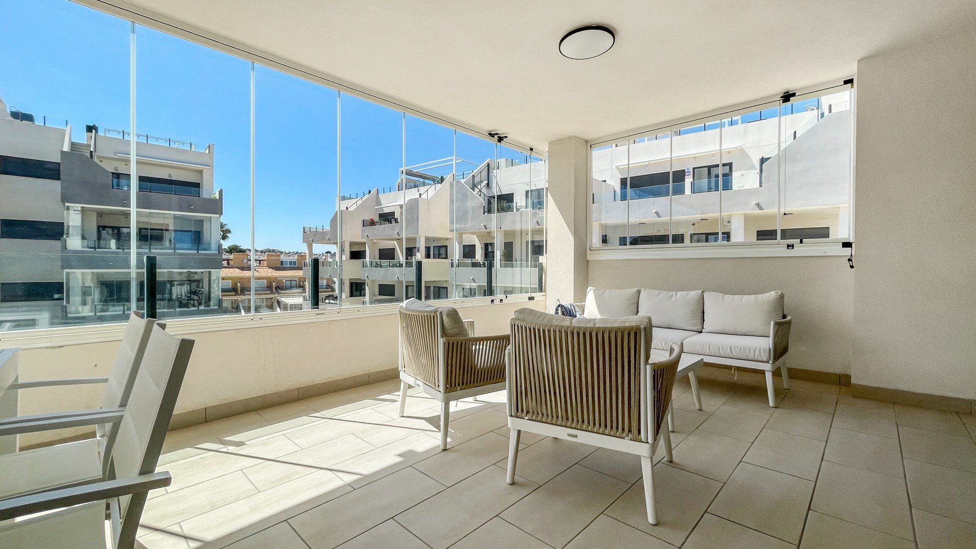 Resale - Apartments -
Orihuela Costa - Los Dolses