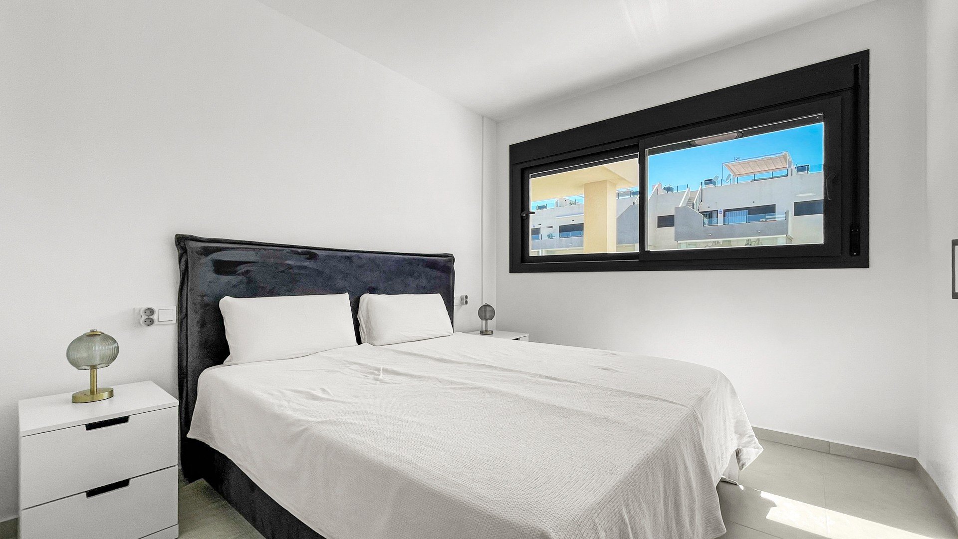 Resale - Apartments -
Orihuela Costa - Los Dolses