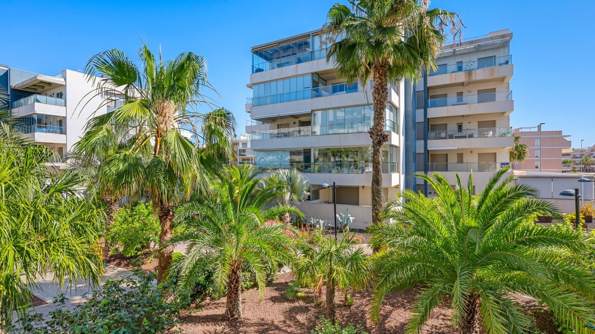 Resale - Apartments -
Orihuela Costa - Los Dolses