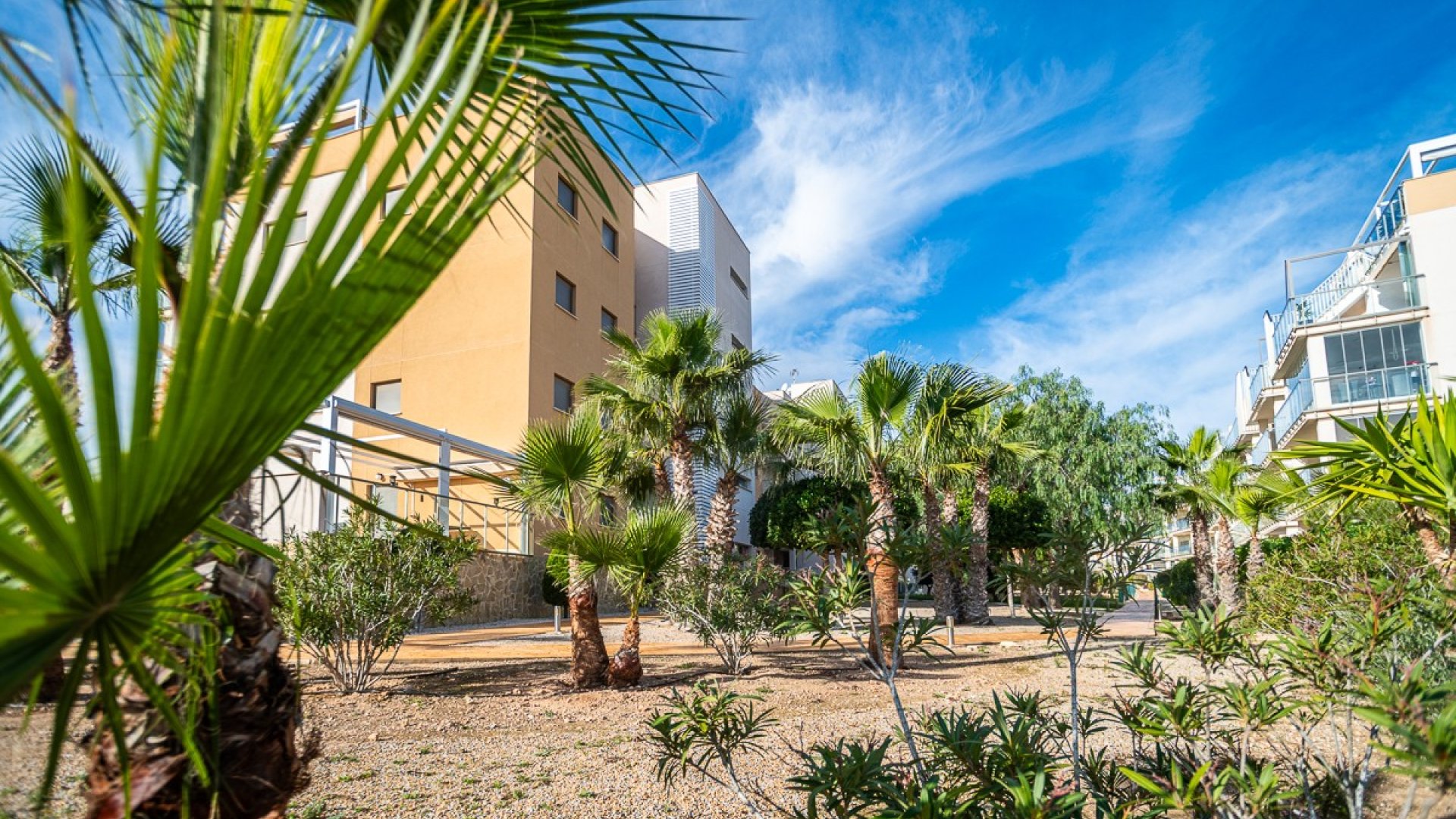 Resale - Apartments -
Orihuela Costa - Los Dolses