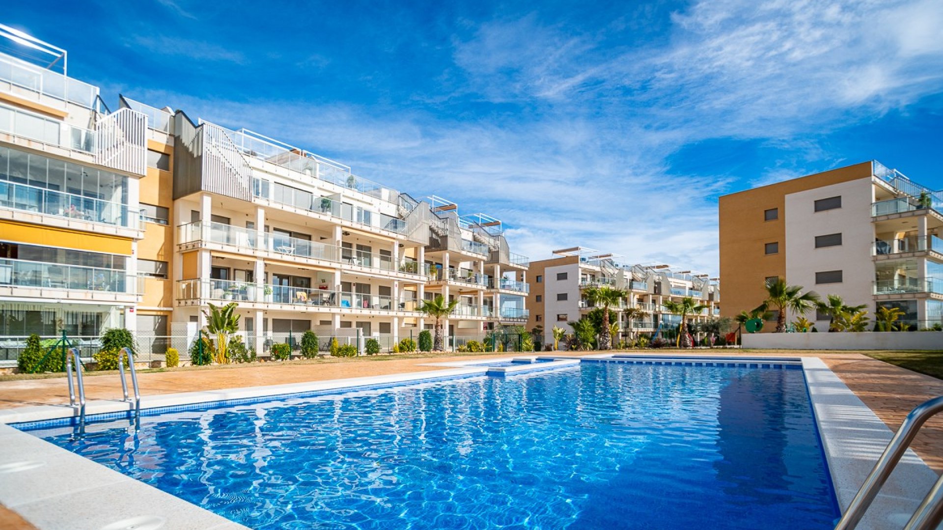 Resale - Apartments -
Orihuela Costa - Los Dolses