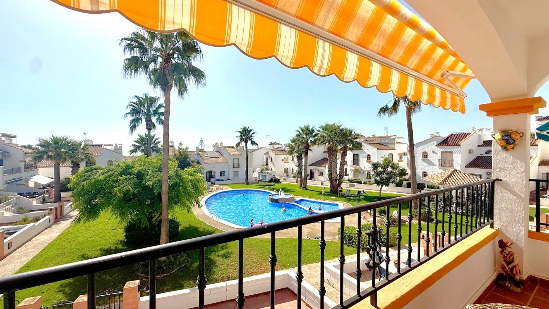 Resale - Apartments -
Orihuela Costa - Los Dolses