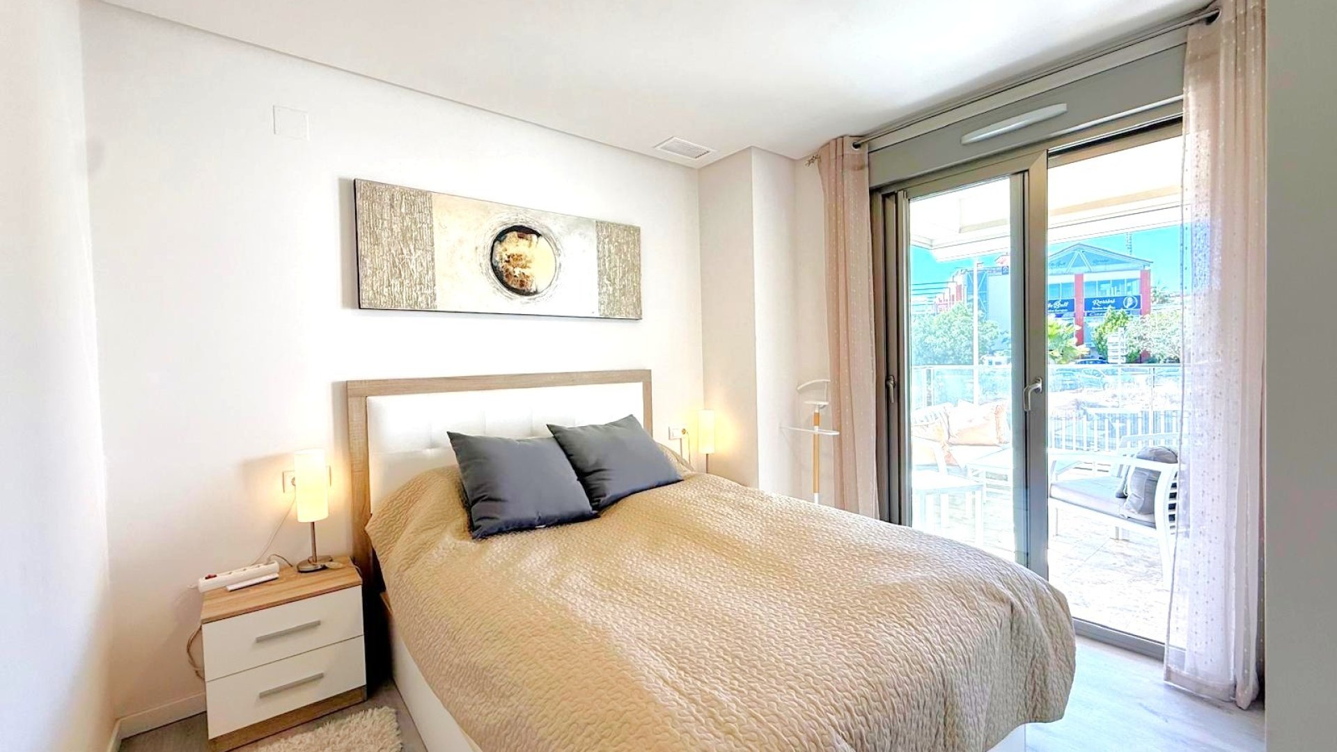 Resale - Apartments -
Orihuela Costa - Los Dolses