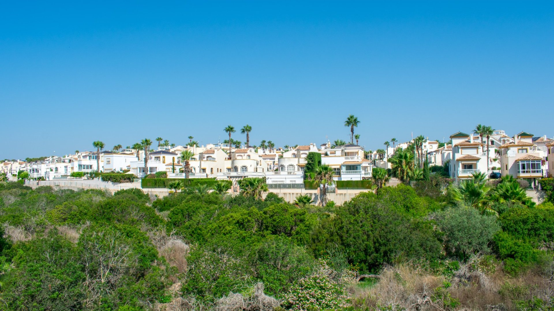 Resale - Apartments -
Orihuela Costa - Los Dolses
