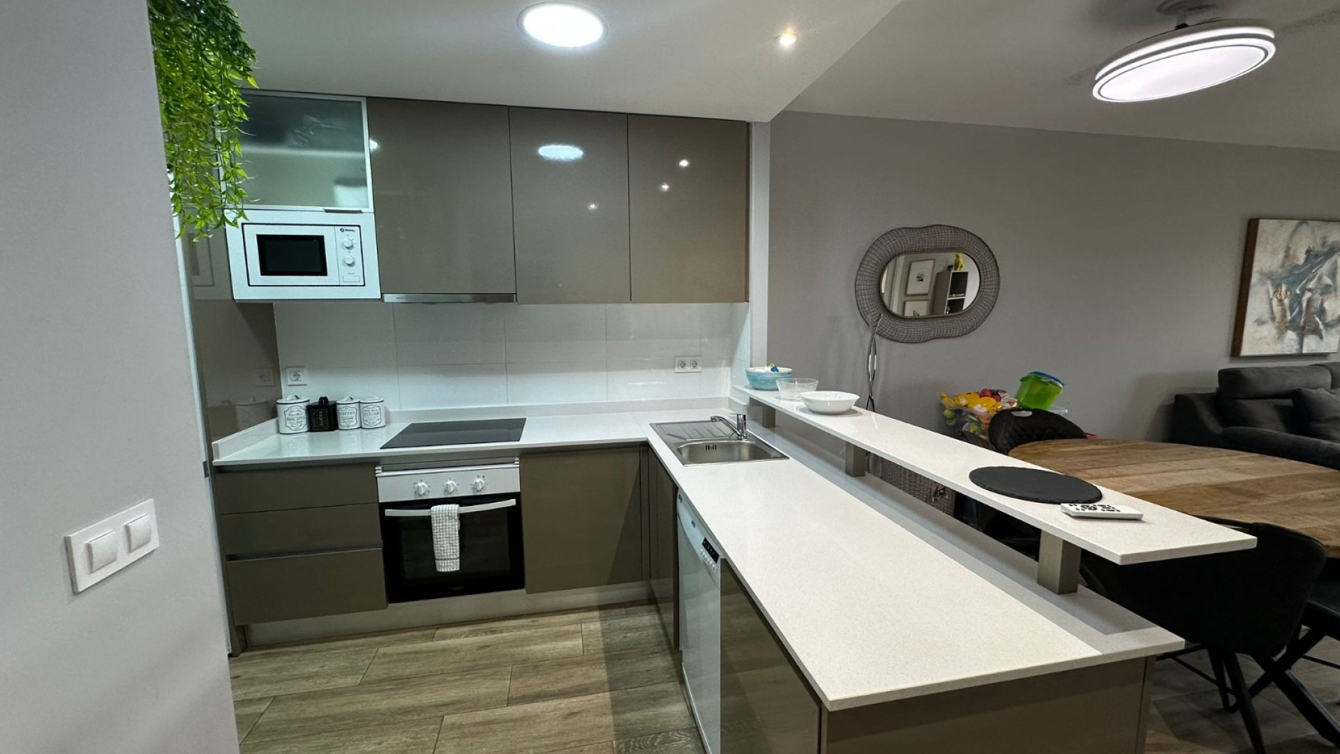 Resale - Apartments -
Orihuela Costa - Los Dolses