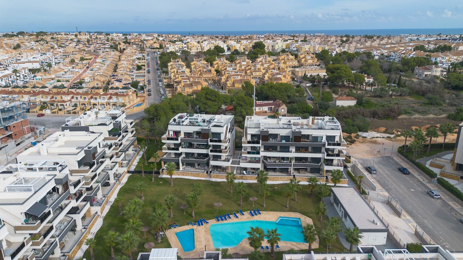 Resale - Apartments -
Orihuela Costa - Orihuela