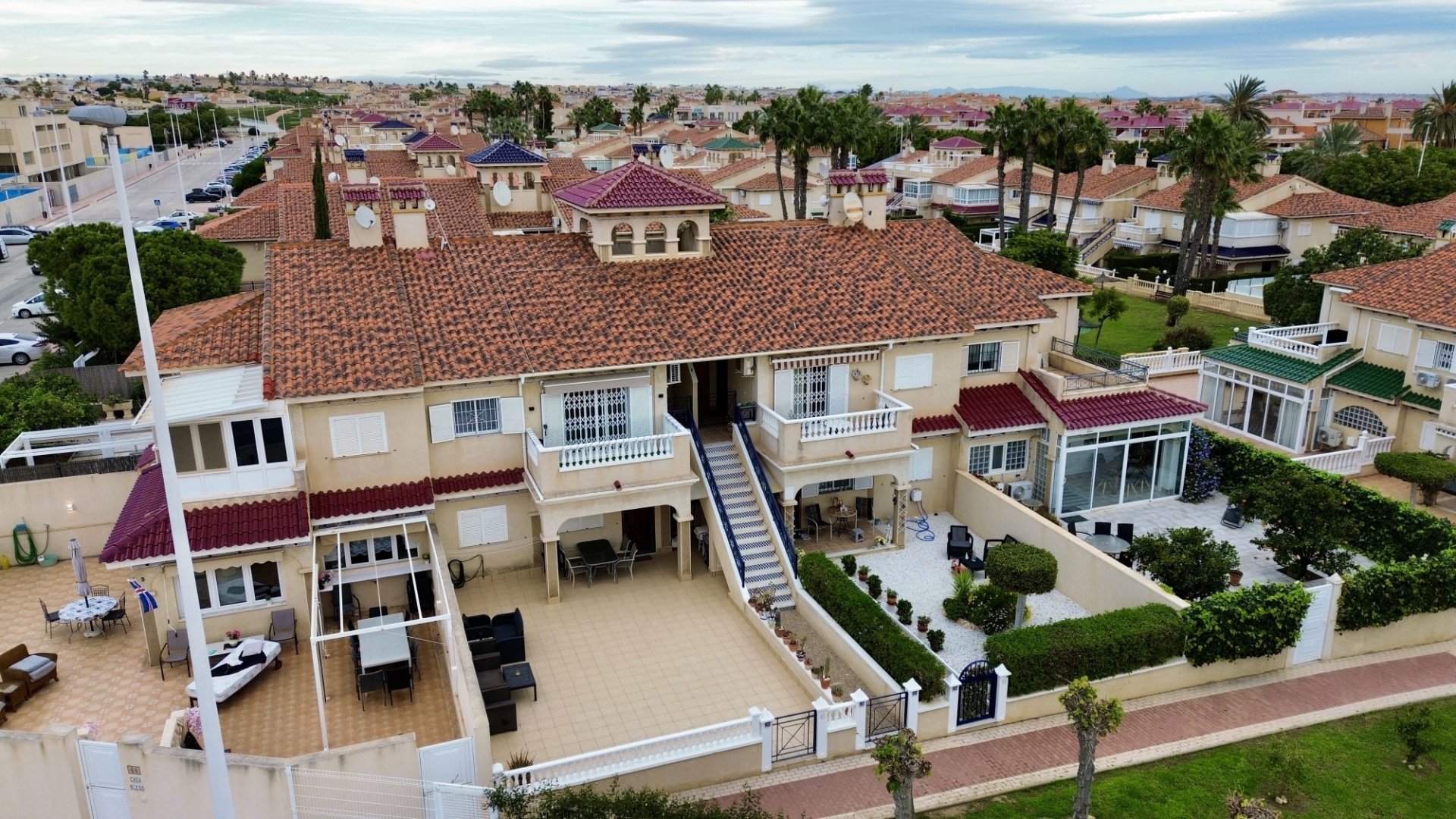 Resale - Apartments -
Orihuela Costa - Playa Flamenca