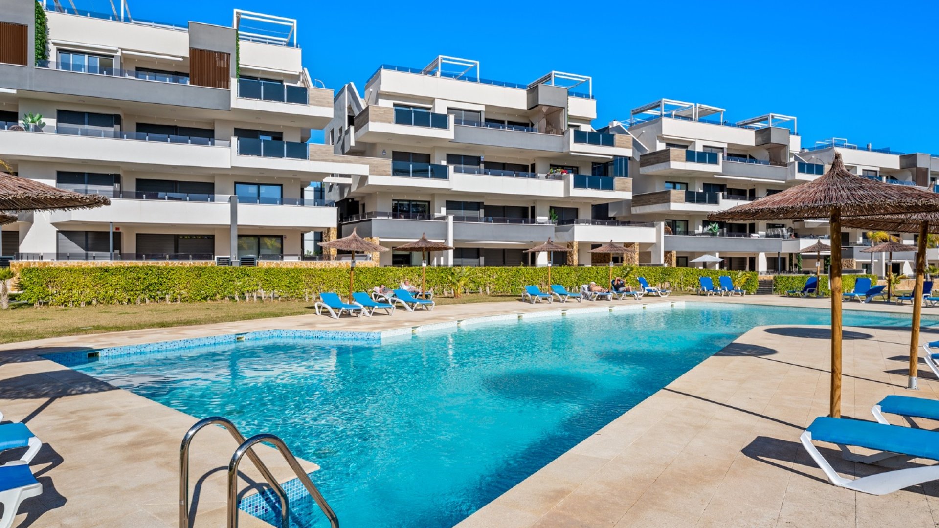 Resale - Apartments -
Orihuela Costa - Playa Flamenca