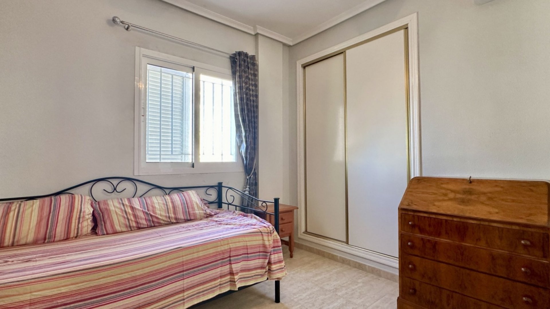 Resale - Apartments -
Orihuela Costa - Playa Flamenca