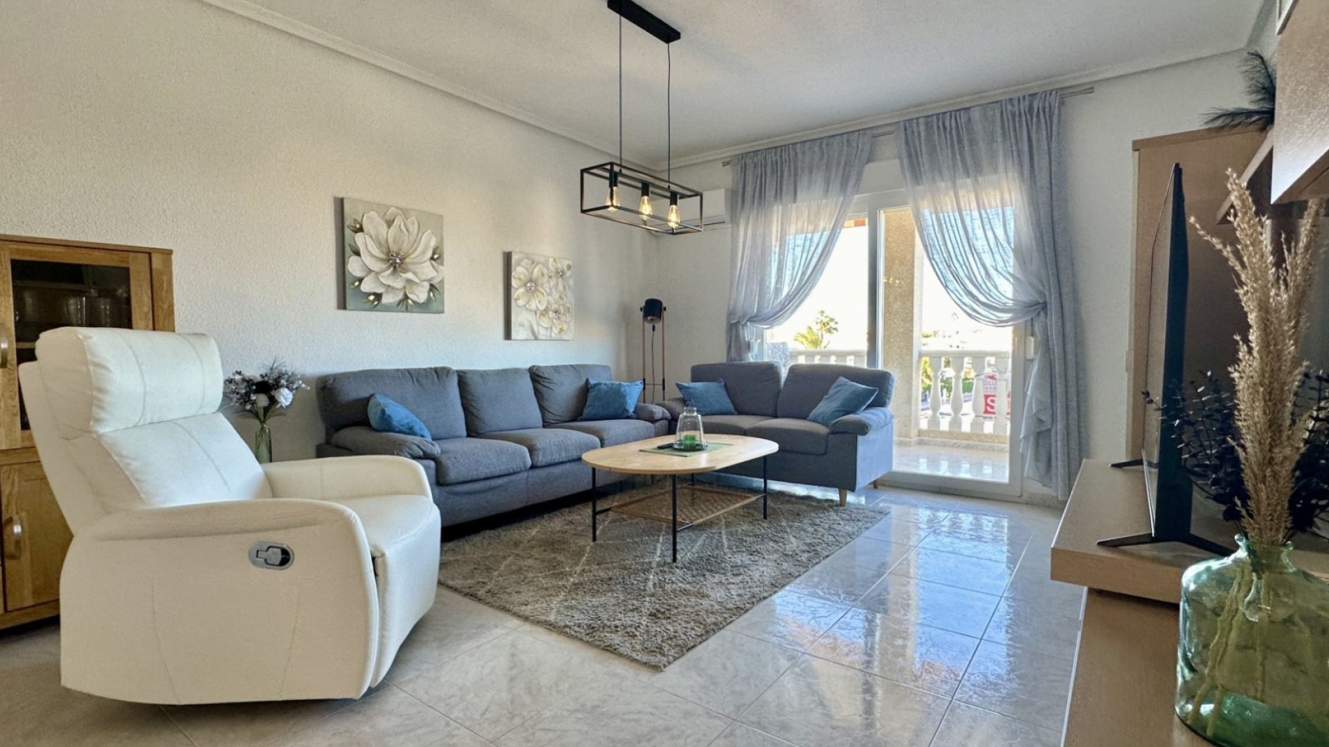 Resale - Apartments -
Orihuela Costa - Playa Flamenca