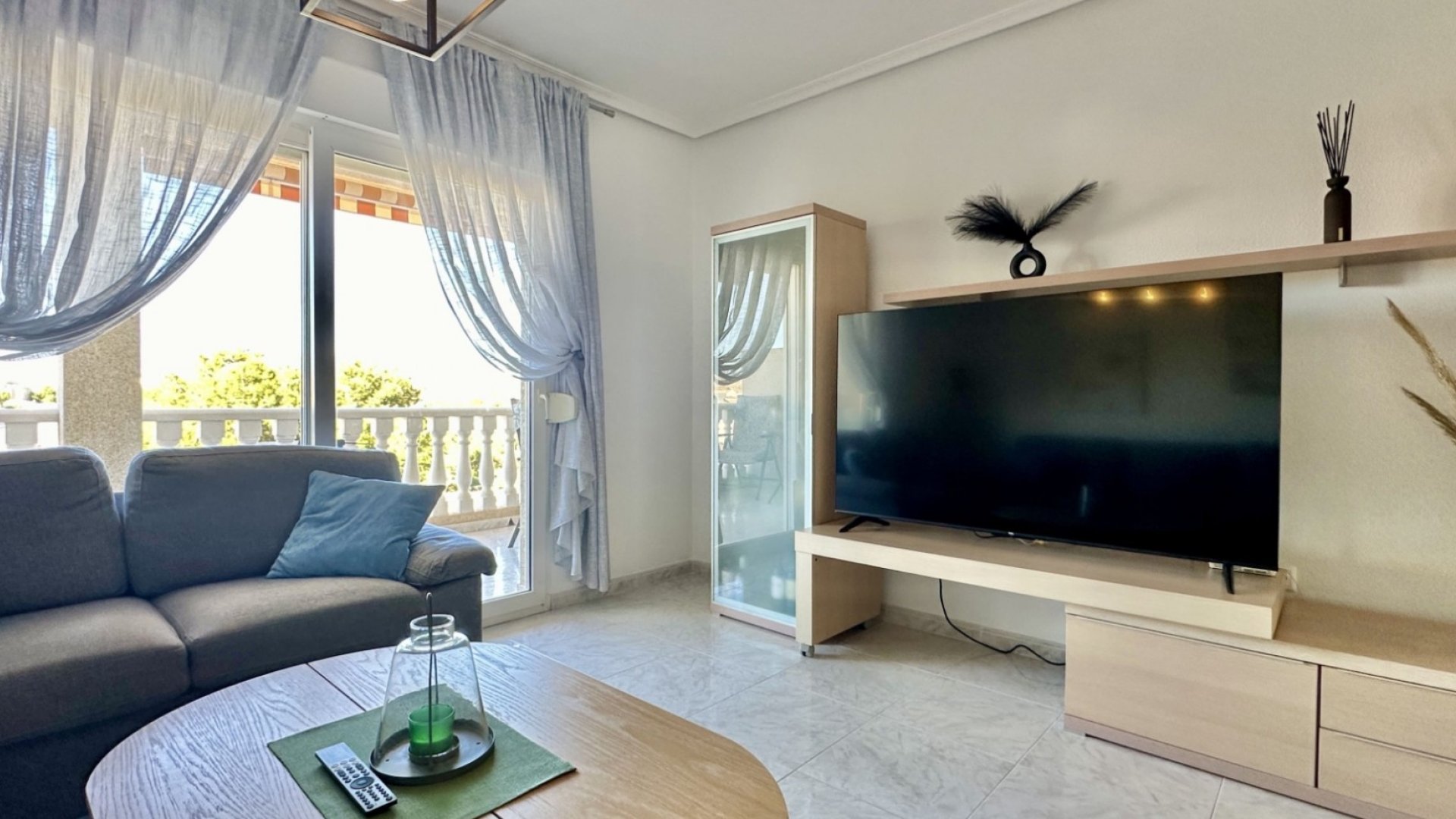 Resale - Apartments -
Orihuela Costa - Playa Flamenca