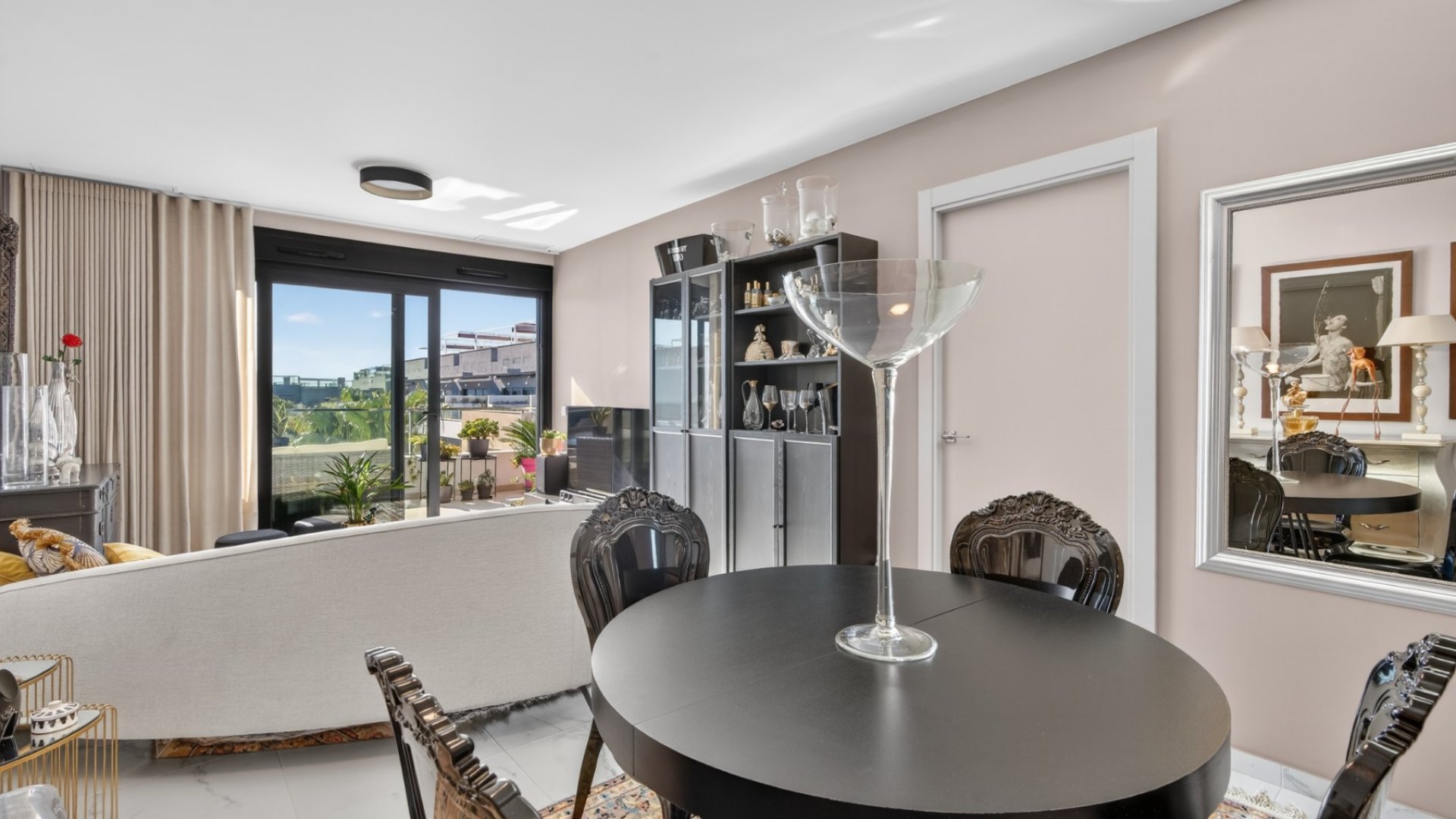 Resale - Apartments -
Orihuela Costa - Playa Flamenca